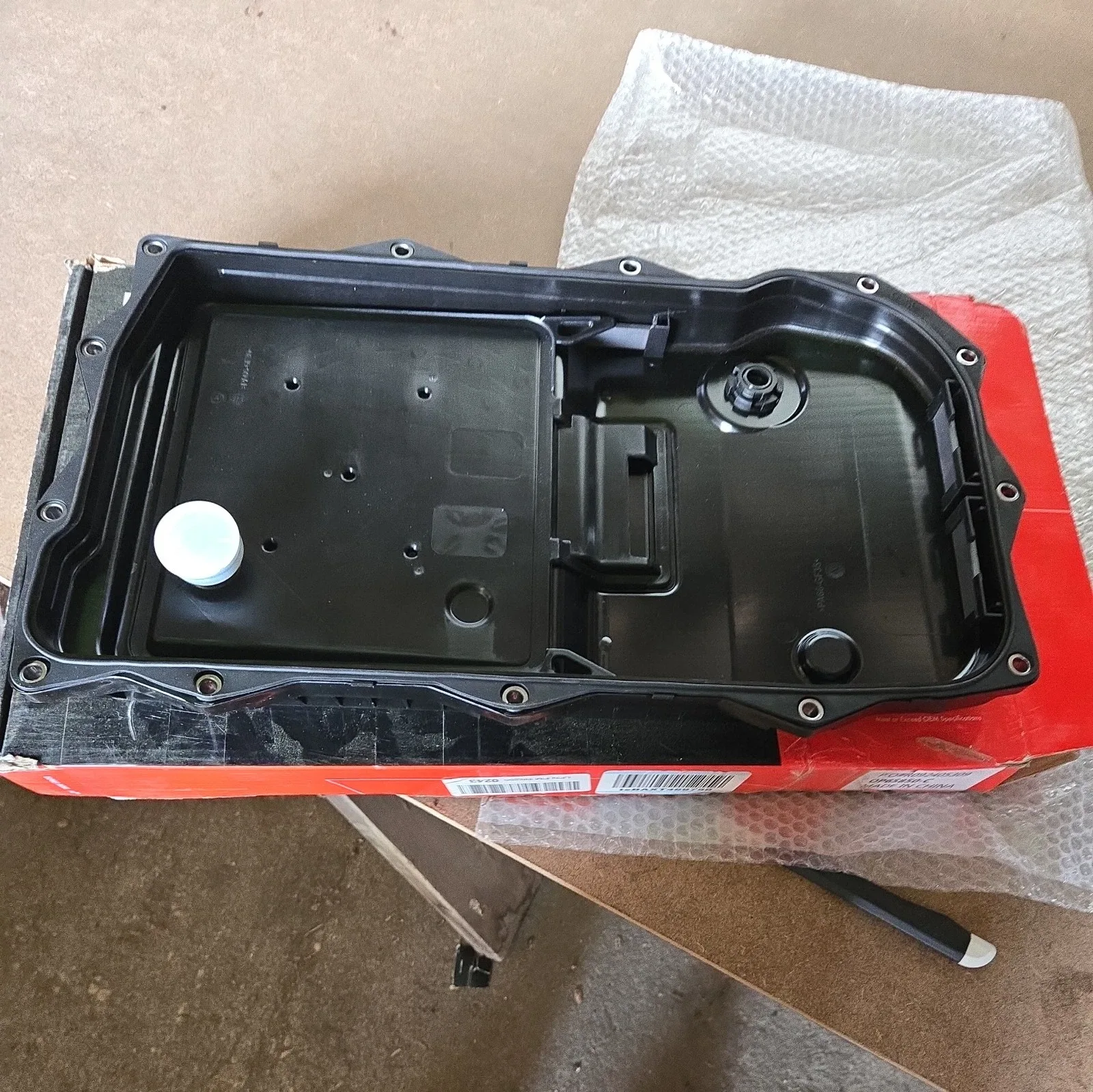 Transmission Oil Pan Kit 2013-2021 Ram 1500 and 2014-2018 Jeep Grand Cherokee image 4