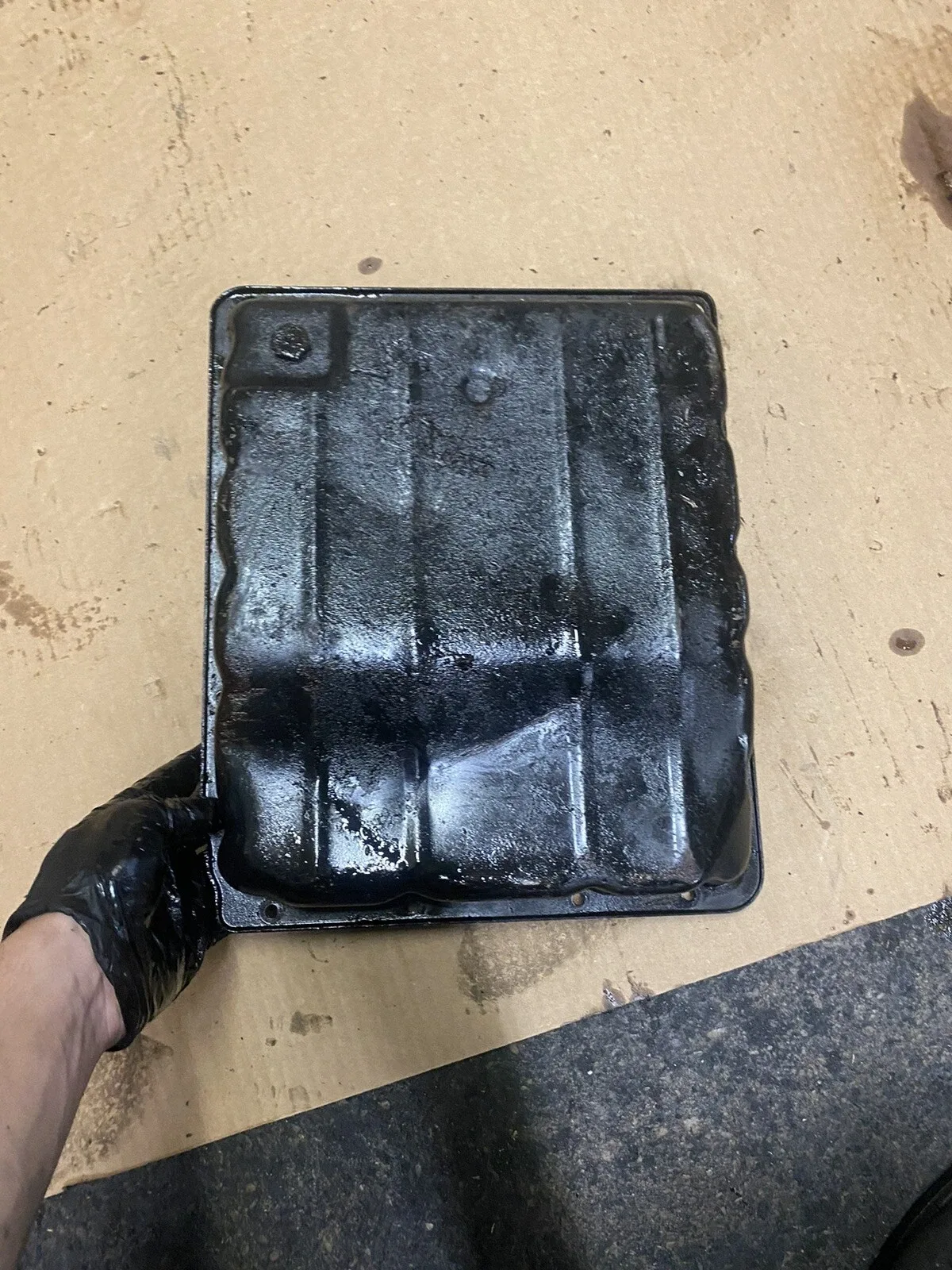 Nissan Xterra 3.3 Automatic Transmission Oil Pan