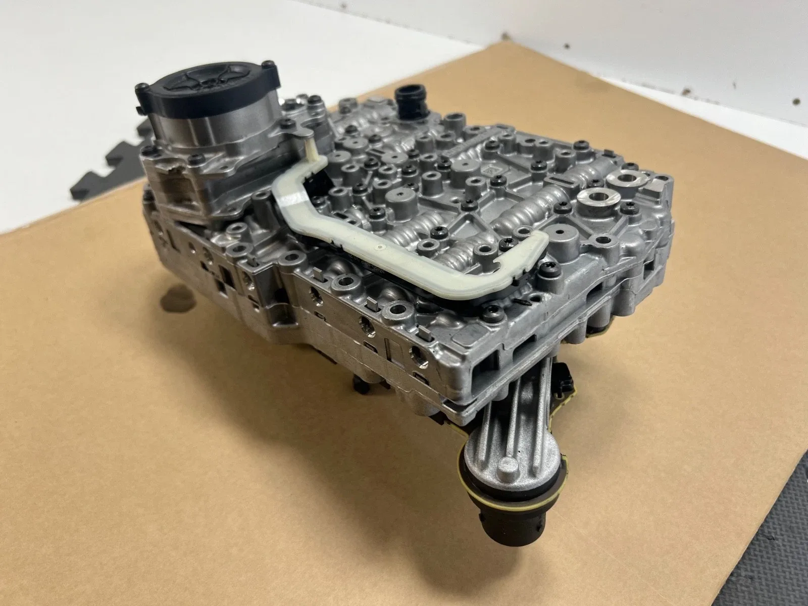 2022-2025 Mercedes-Benz CLA/GLB/GLA 250 2.0L Transmission Valve Body Mechatronic A0009010804 image 4