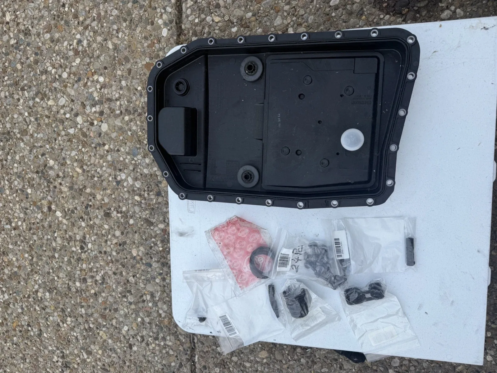 Transmission Oil Pan for BMW 128i 135i 325i 328i 330i 2006-2013 24117571217