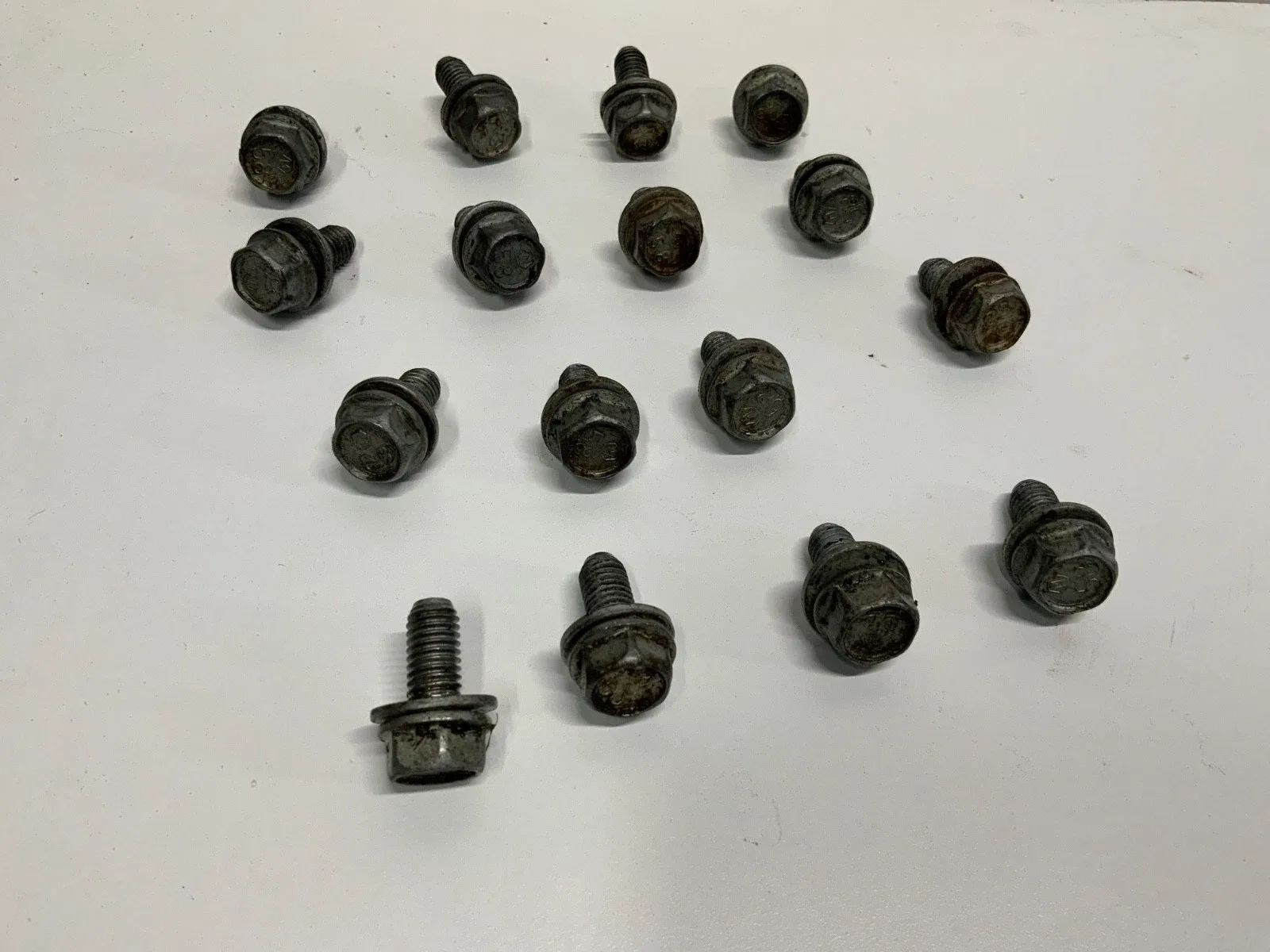 GM 4L60E/4L65E/700R4 AUTOMATIC TRANSMISSION OIL PAN BOLTS SET 16 CHEVROLET image 3
