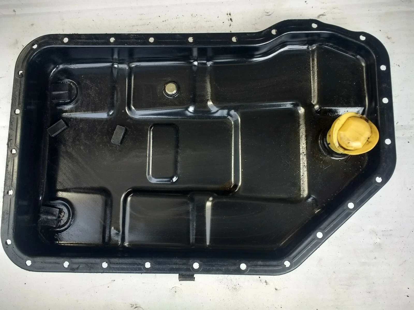 AUDI A4 B6 CABRIOLET 3.0 -  TRANSMISSION OIL PAN