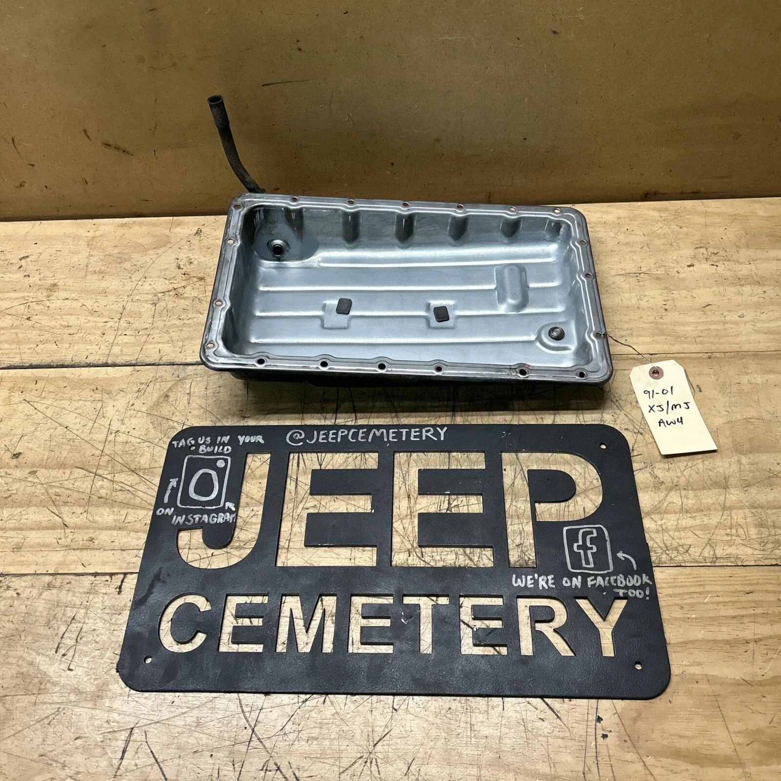 87-01 Jeep Cherokee XJ Comanche MJ AW4 Automatic Trans Fluid Belly Oil Pan 4.0L