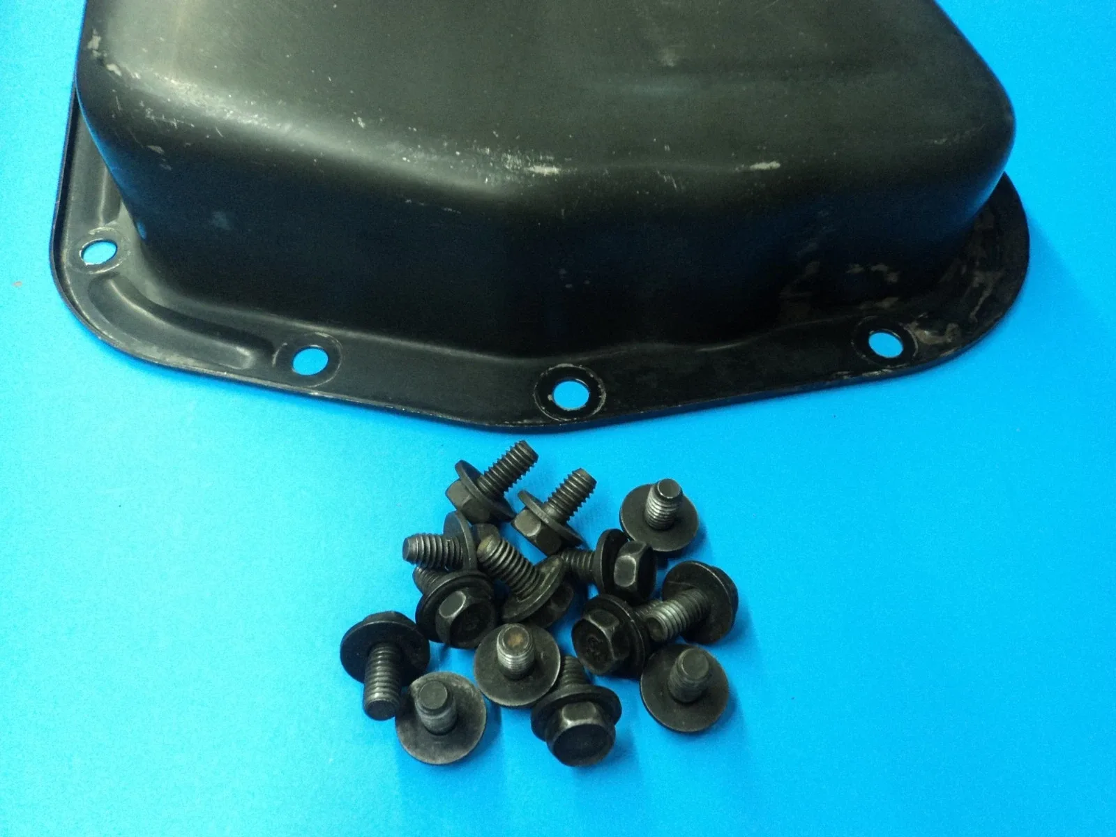 1989-1993 First Gen Dodge Ram Cummins 727 - 46RH OEM Transmission Pan with Bolts image 3