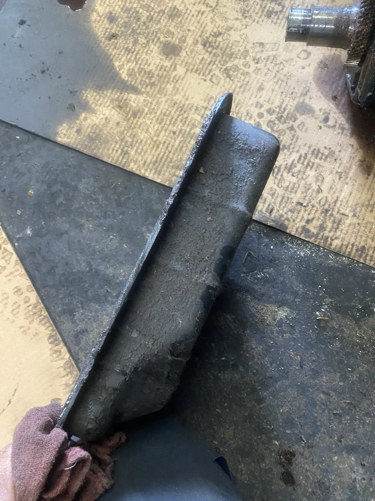 Dodge 47RE (8.0 V10) Transmission Oil Pan ML3N21 image 2