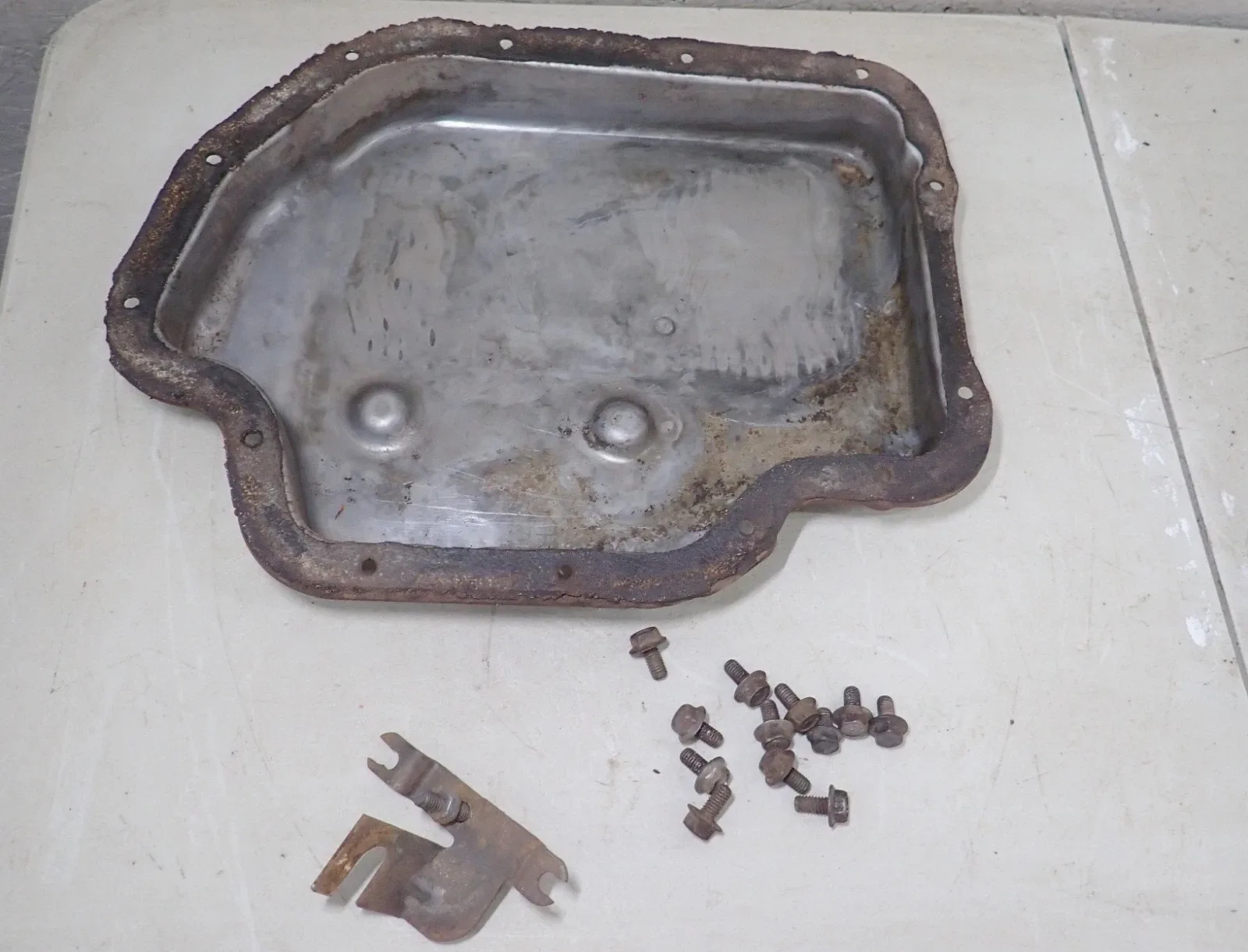 OEM GM Turbo 400 Transmission Oil Pan Late 60's No Embossing Assembly Line Unit!