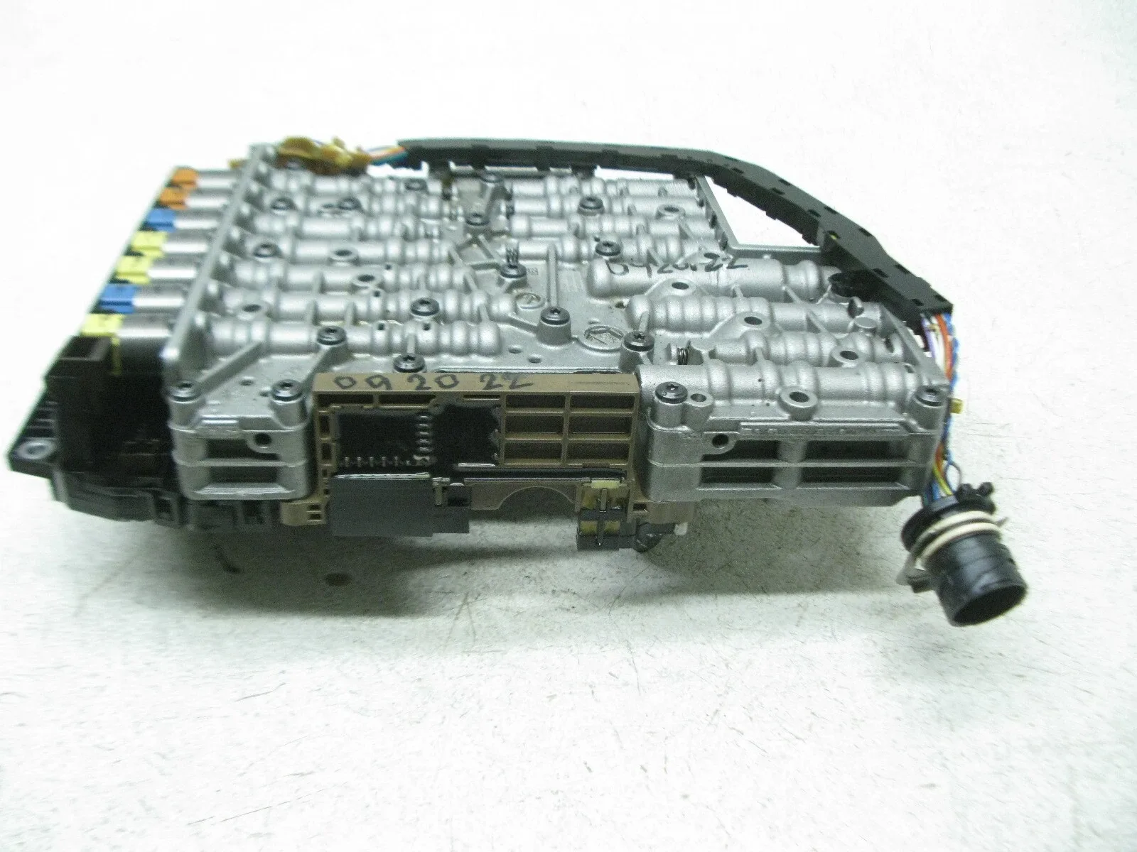 2009-2010 Audi A4/A5 Quattro B8 AT Mechatronic Valve Body 8K1927155J image 2