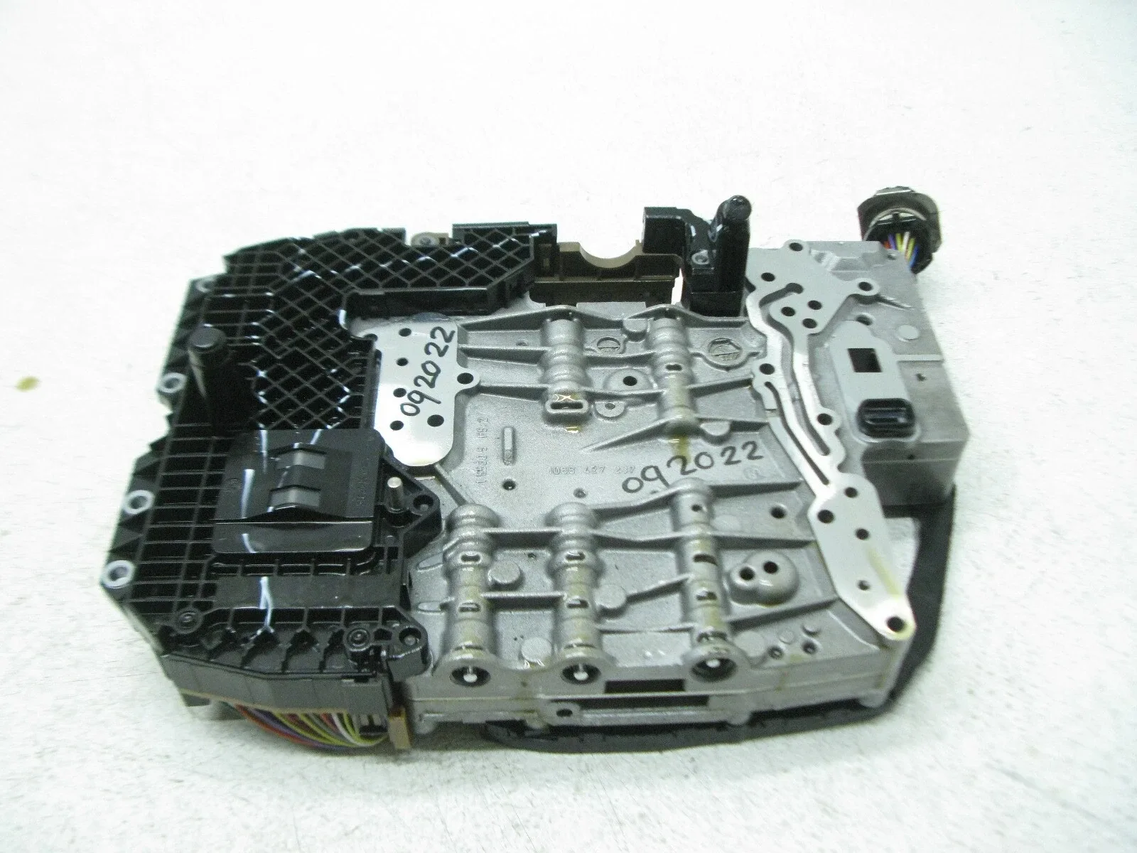 2009-2010 Audi A4/A5 Quattro B8 AT Mechatronic Valve Body 8K1927155J image 4