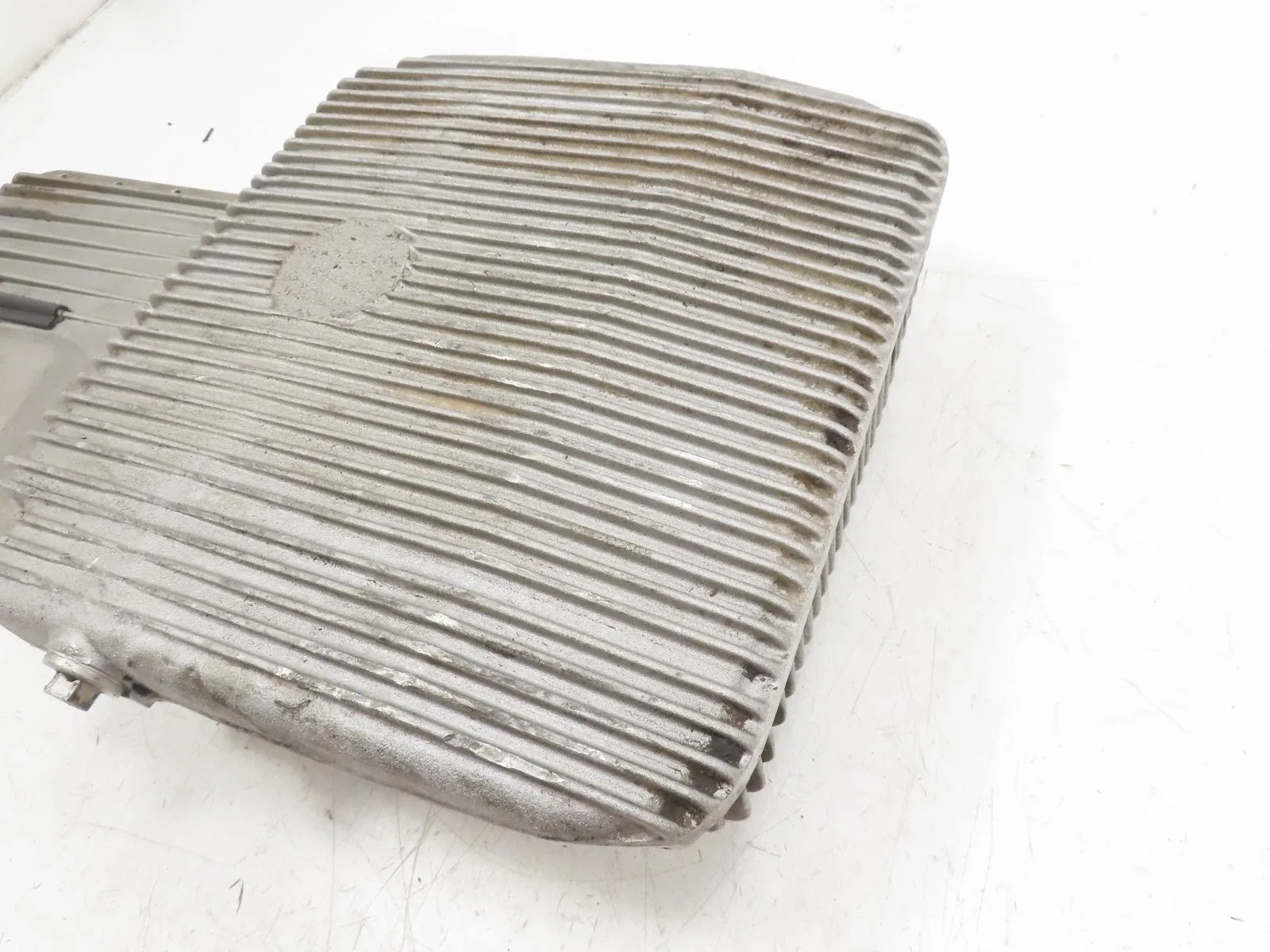 87 Porsche 928 S4 #1331 Oil Pan Engine Lower V8 M28.42 OEM 9281012019R image 2