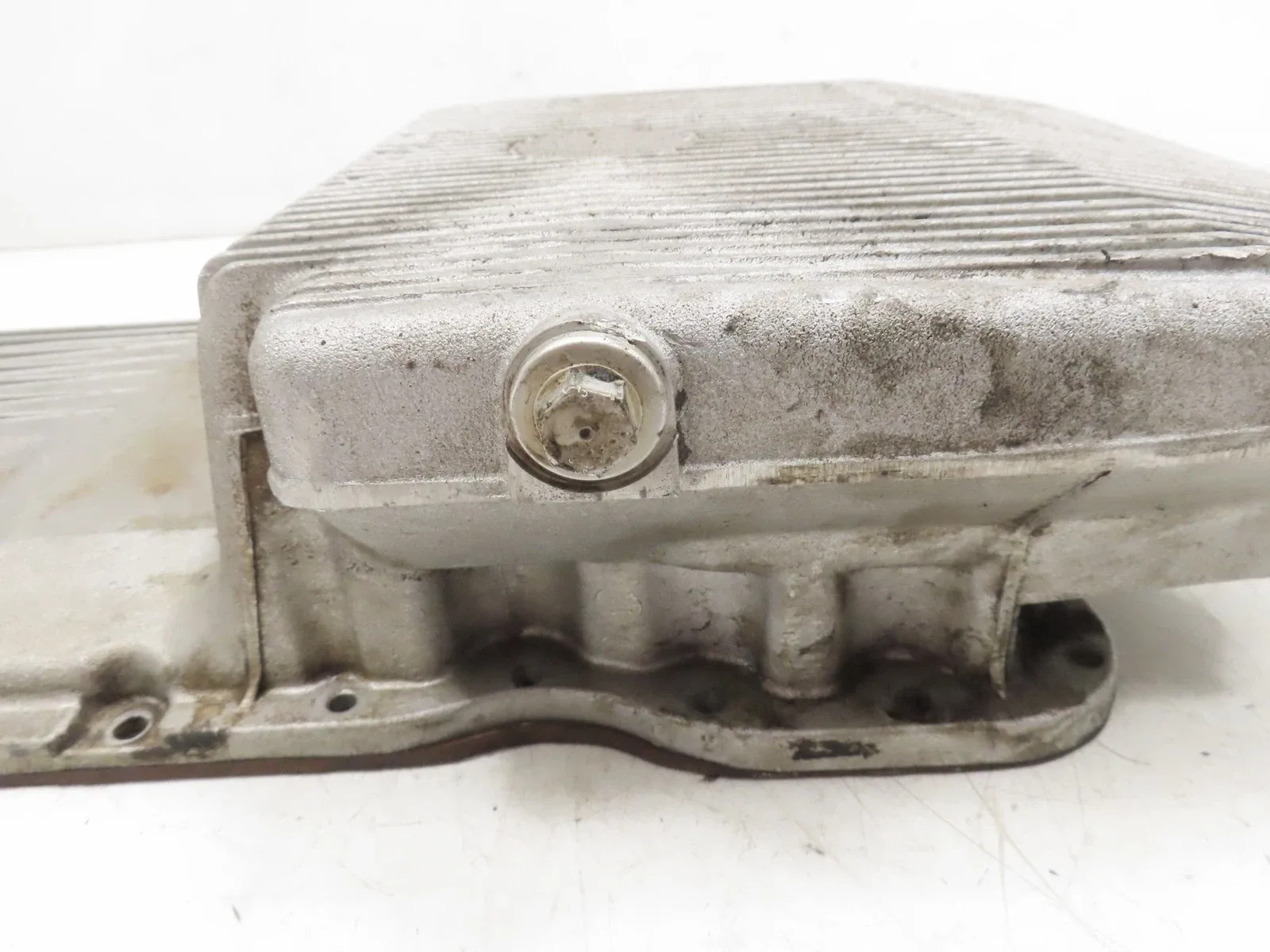 87 Porsche 928 S4 #1331 Oil Pan Engine Lower V8 M28.42 OEM 9281012019R image 4