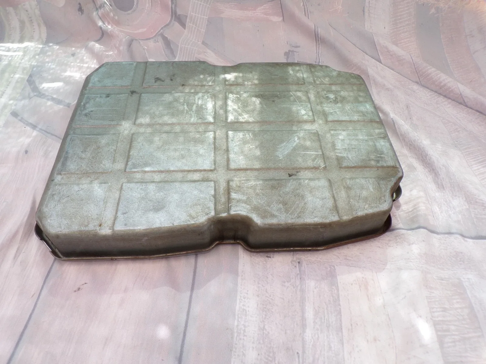 2008-2010 DODGE CHALLENGER 3.5L TRANSMISSION OIL PAN OEM