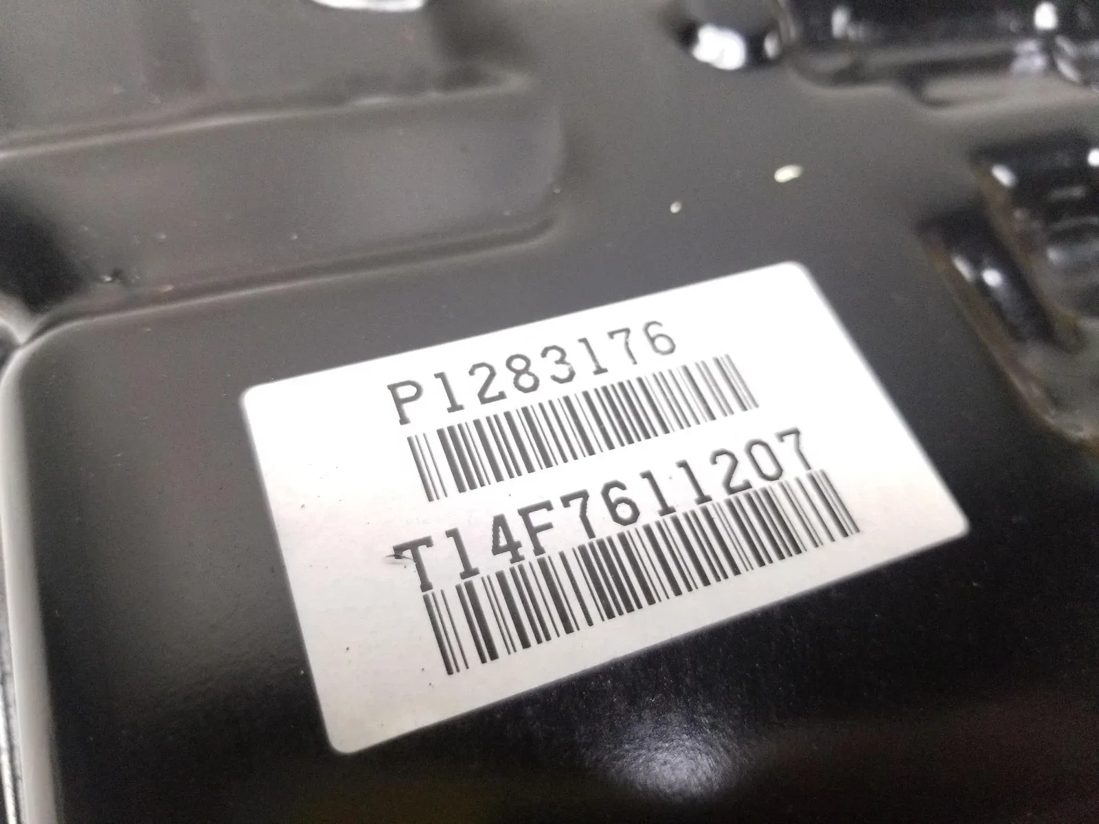 2015 Volvo S60 Automatic Transmission Oil Pan P1283176 OEM *TG-81SC* image 2
