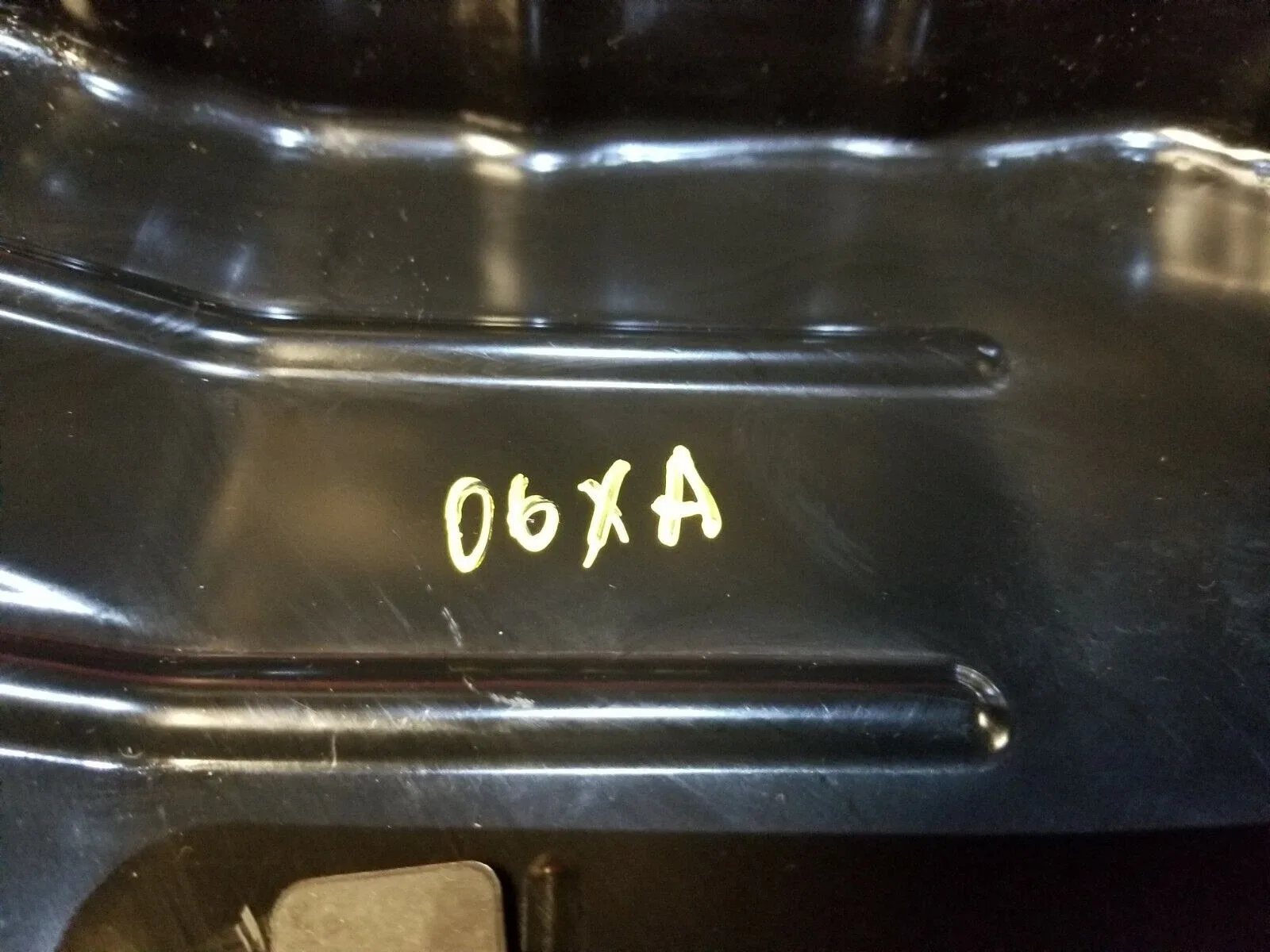 04 05 06 SCION xA AUTOMATIC TRANSMISSION OIL PAN OEM image 2