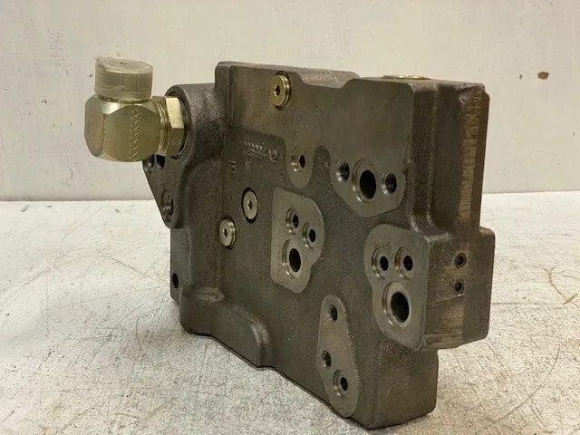 Transmission Valve Body MPN 326984A2 — 13" x 7-3/4" image 2