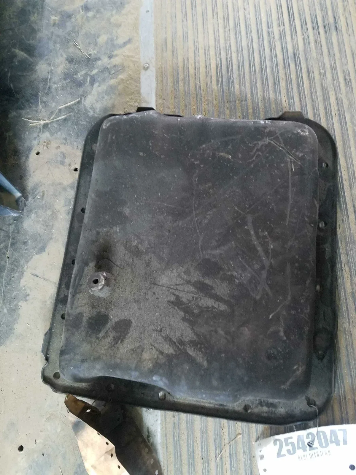 CHEVY VAN 10 SERIES Chevrolet Transmission Oil Pan 1992 image 2