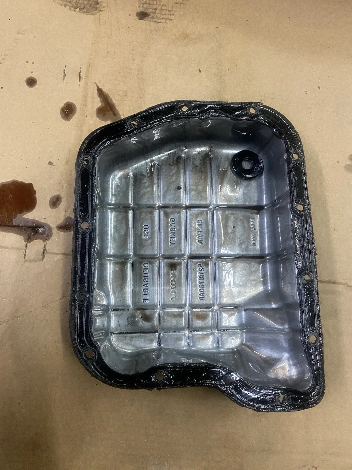 Dodge Cummins 47RE Transmission Oil Pan ML6E28 image 3