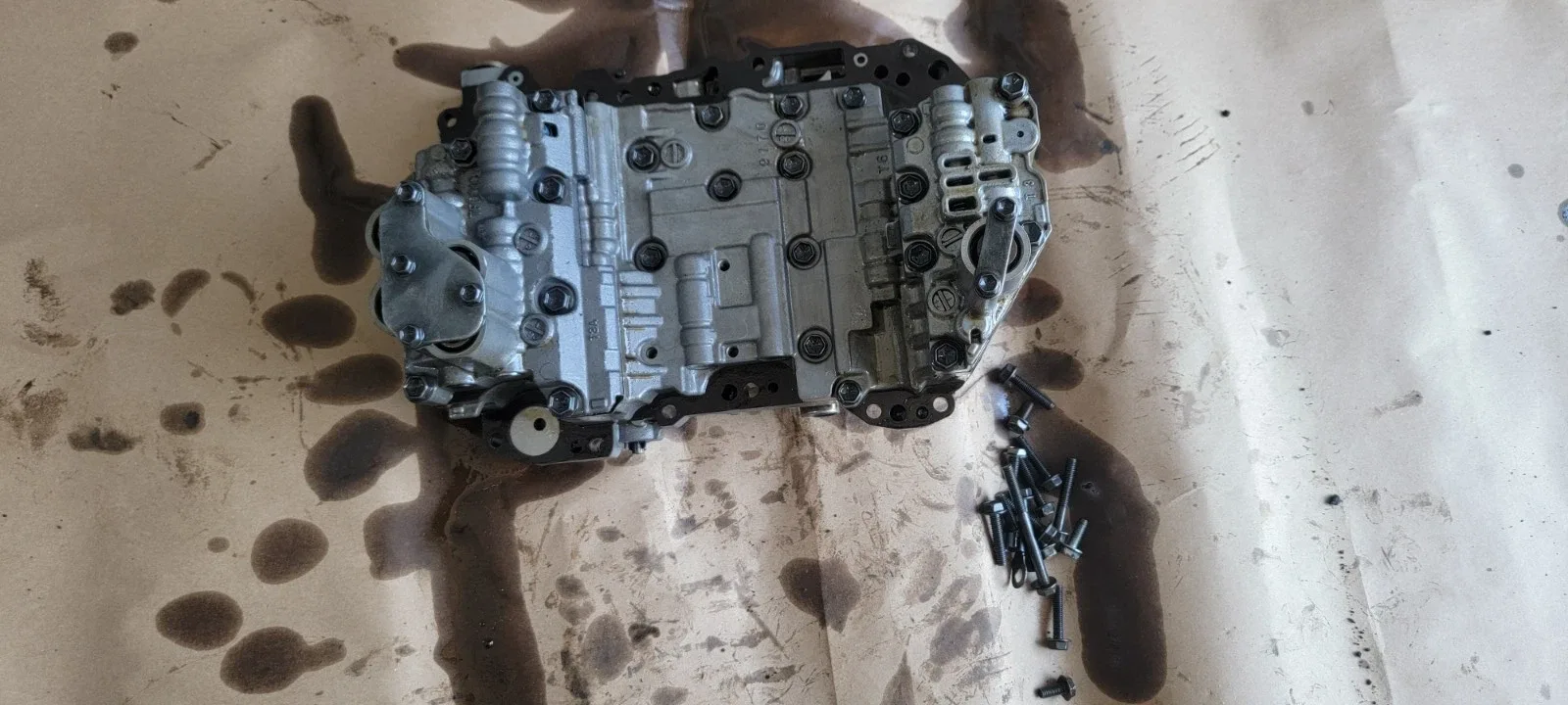 2008 Mini Cooper Clubman Valve Body 9173 T7 image 2
