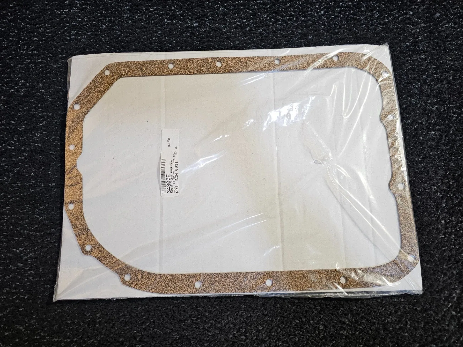 4L80E Cork-Style Transmission Oil Pan Gasket MPN 34300E image 2