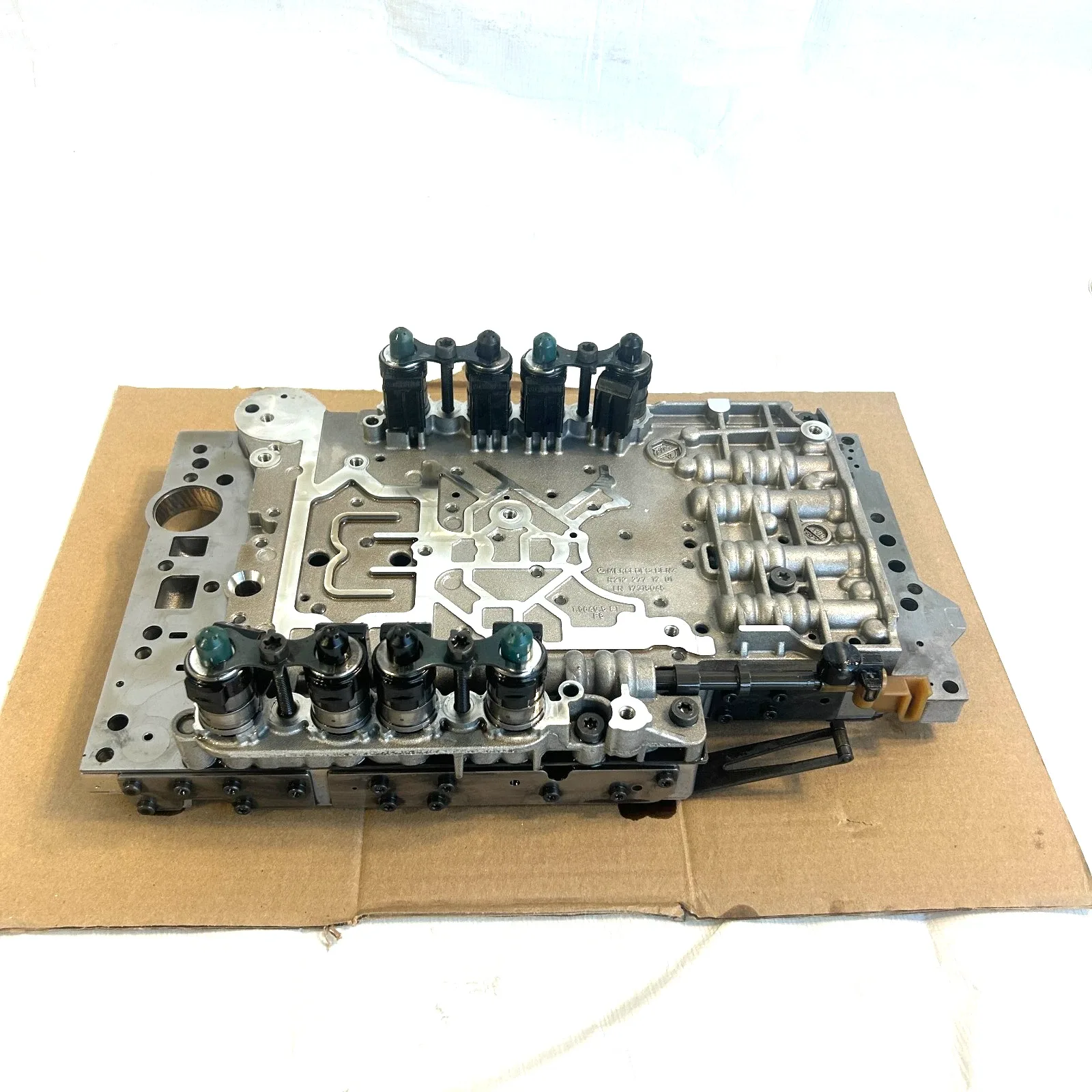 2012-2015 Mercedes C250 7G‑Tronic Valve Body 2122771301 OEM