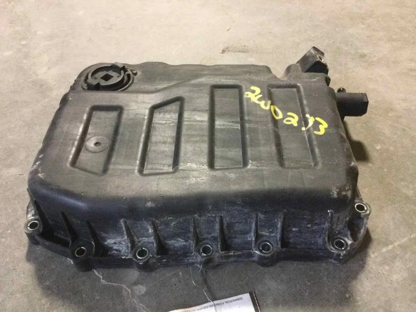 2012 Hyundai Sonata 6 Speed AT 2.4L Transmission Side Oil Pan (plastic) image 2