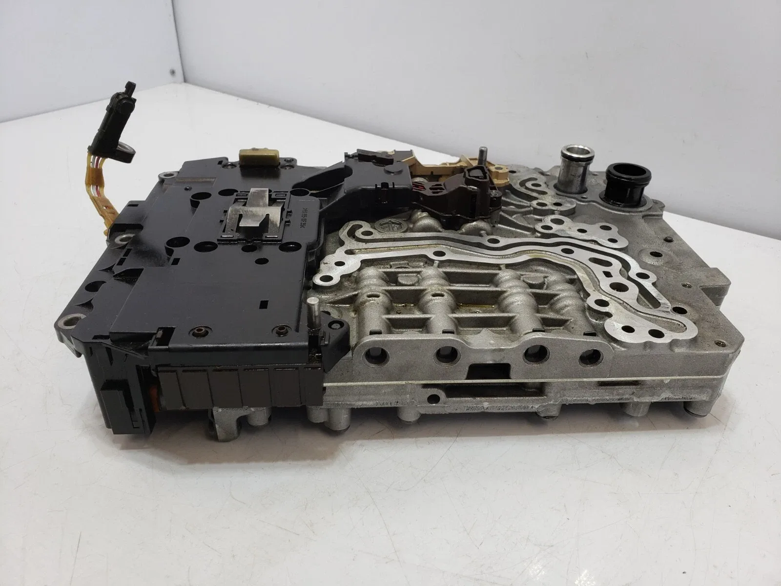 2014-2016 Audi S5 Automatic Transmission Valve Body Mechatronic — 1087128455 image 3
