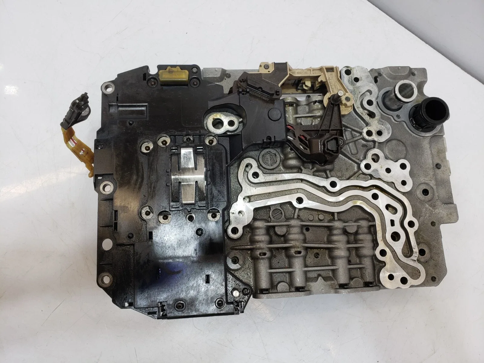 2014-2016 Audi S5 Automatic Transmission Valve Body Mechatronic — 1087128455 image 4