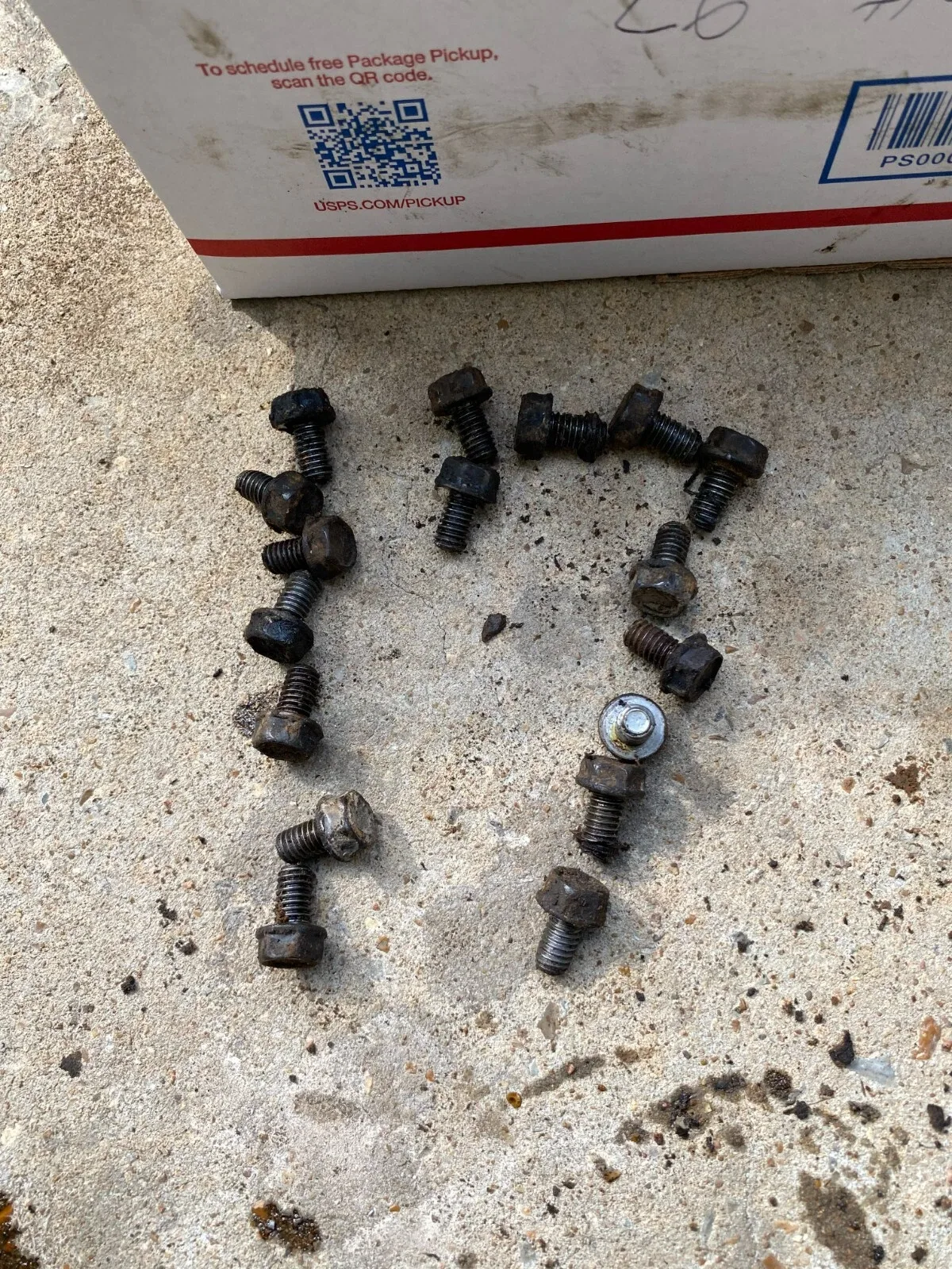 Ford C6 Automatic Transmission Oil Pan Bolt Set D5UP-7006-BA (Used) image 2