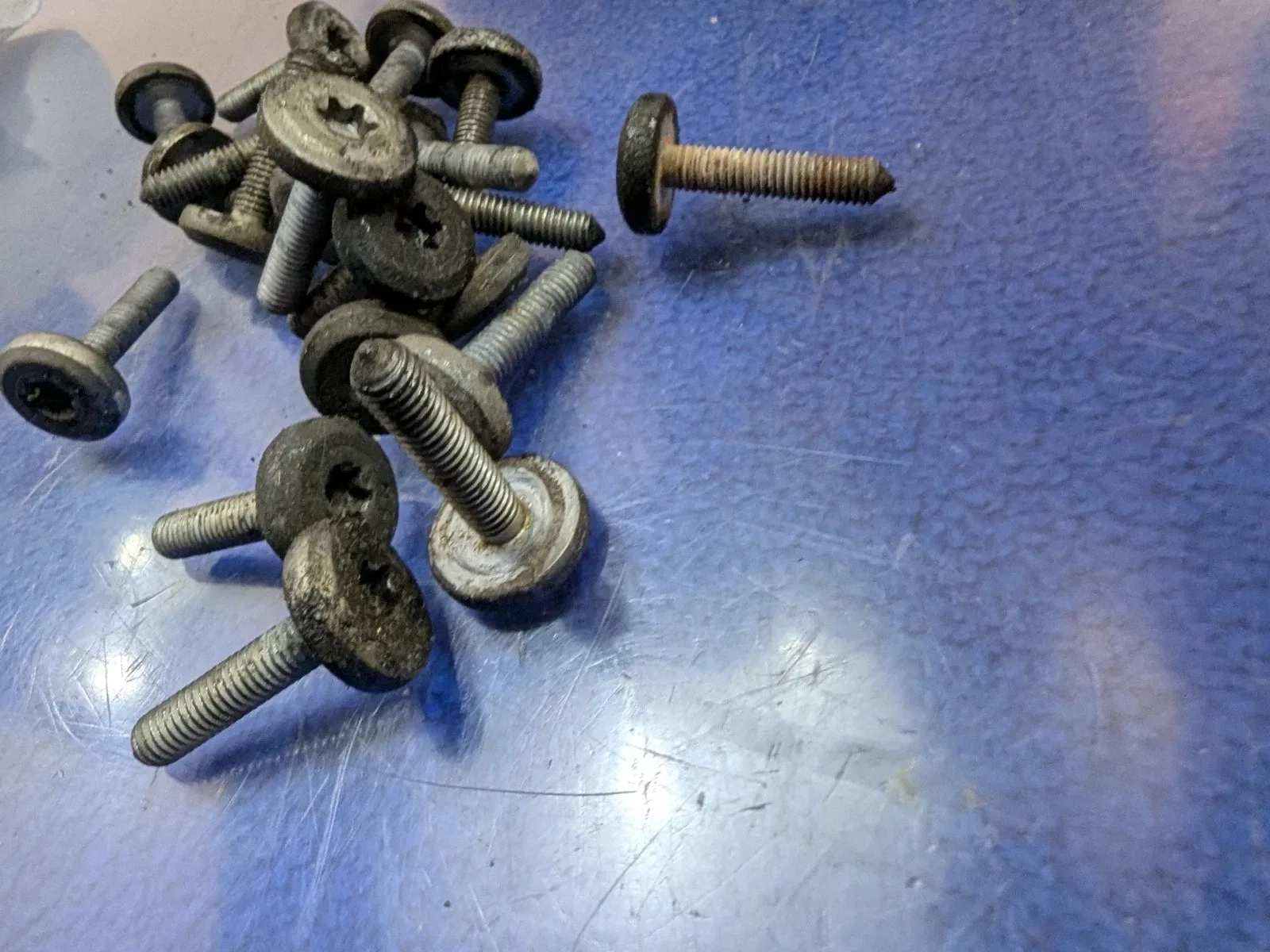 e71 BMW X6 M X6M  /M (E71) AUTOMATIC AUTO AT TRANSMISSION OIL FLUID PAN bolts image 3