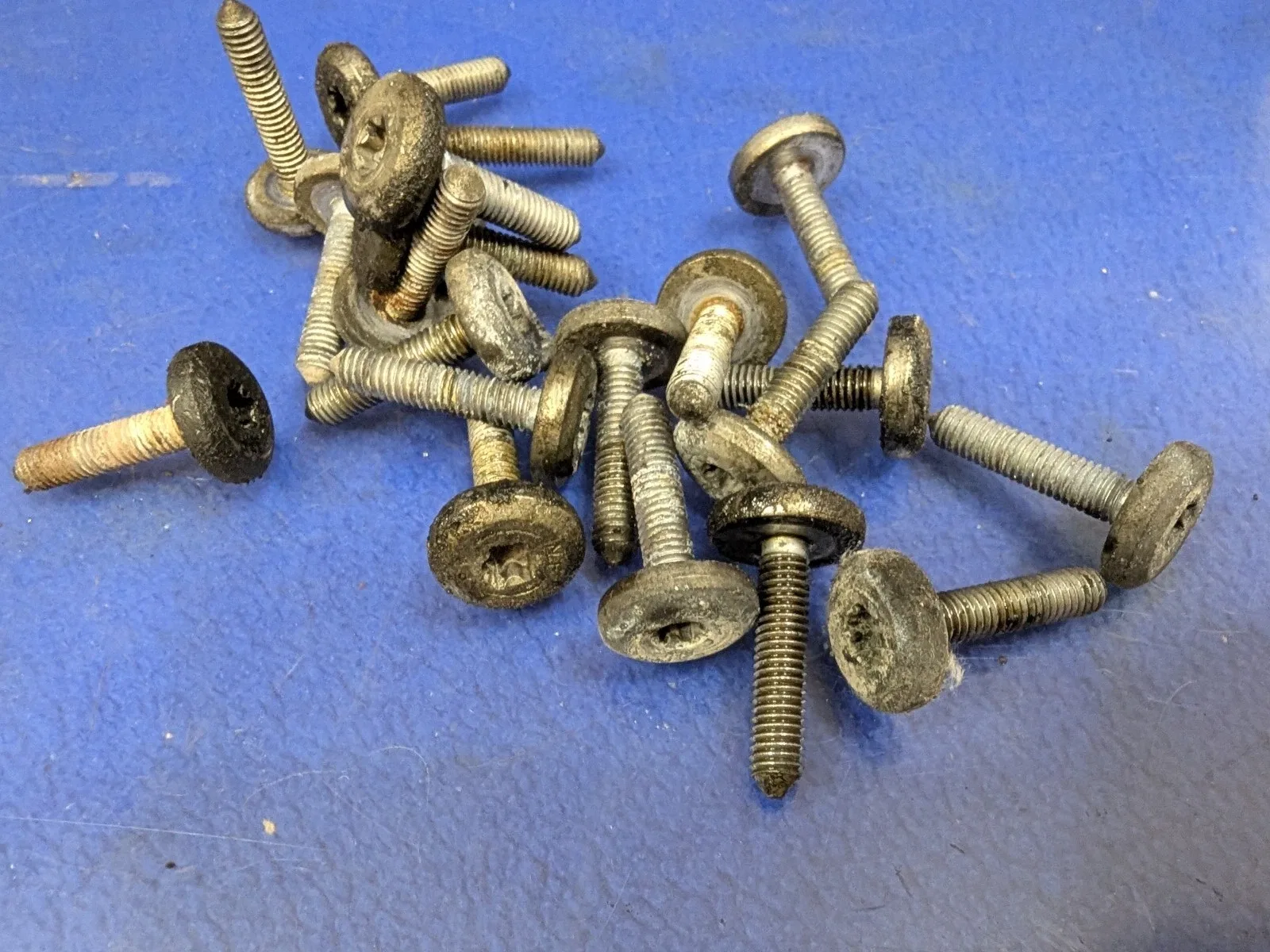 e71 BMW X6 M X6M  /M (E71) AUTOMATIC AUTO AT TRANSMISSION OIL FLUID PAN bolts