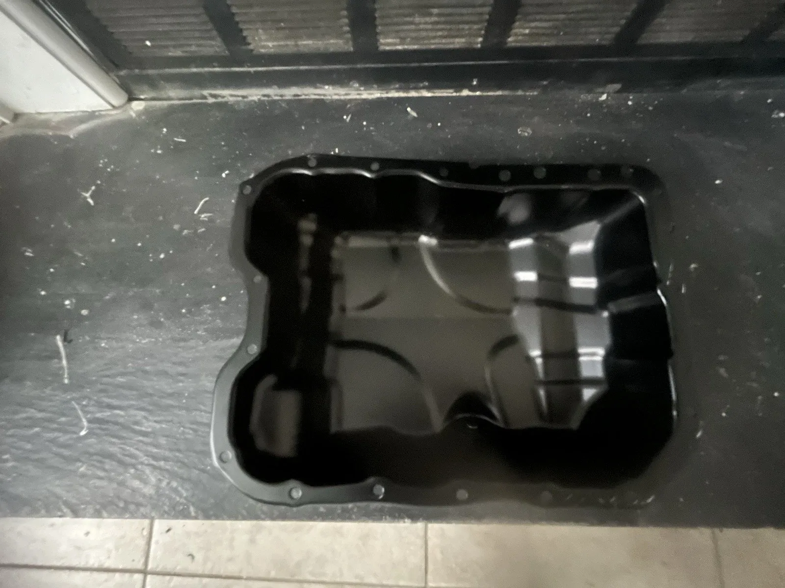Transmission Oil Pan w/ Drain Plug For Dodge Dart 2013-2016 2.0L 2.4L Automatic