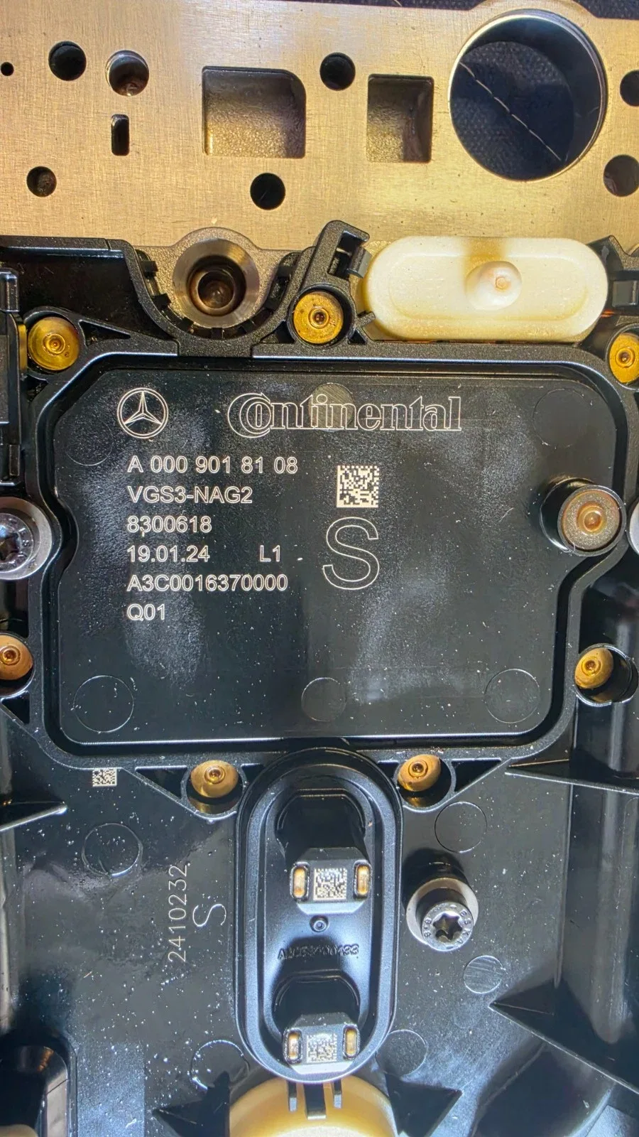Mercedes AMG C63/SL63/E63 722.9 Valve Body A0009018108 image 2