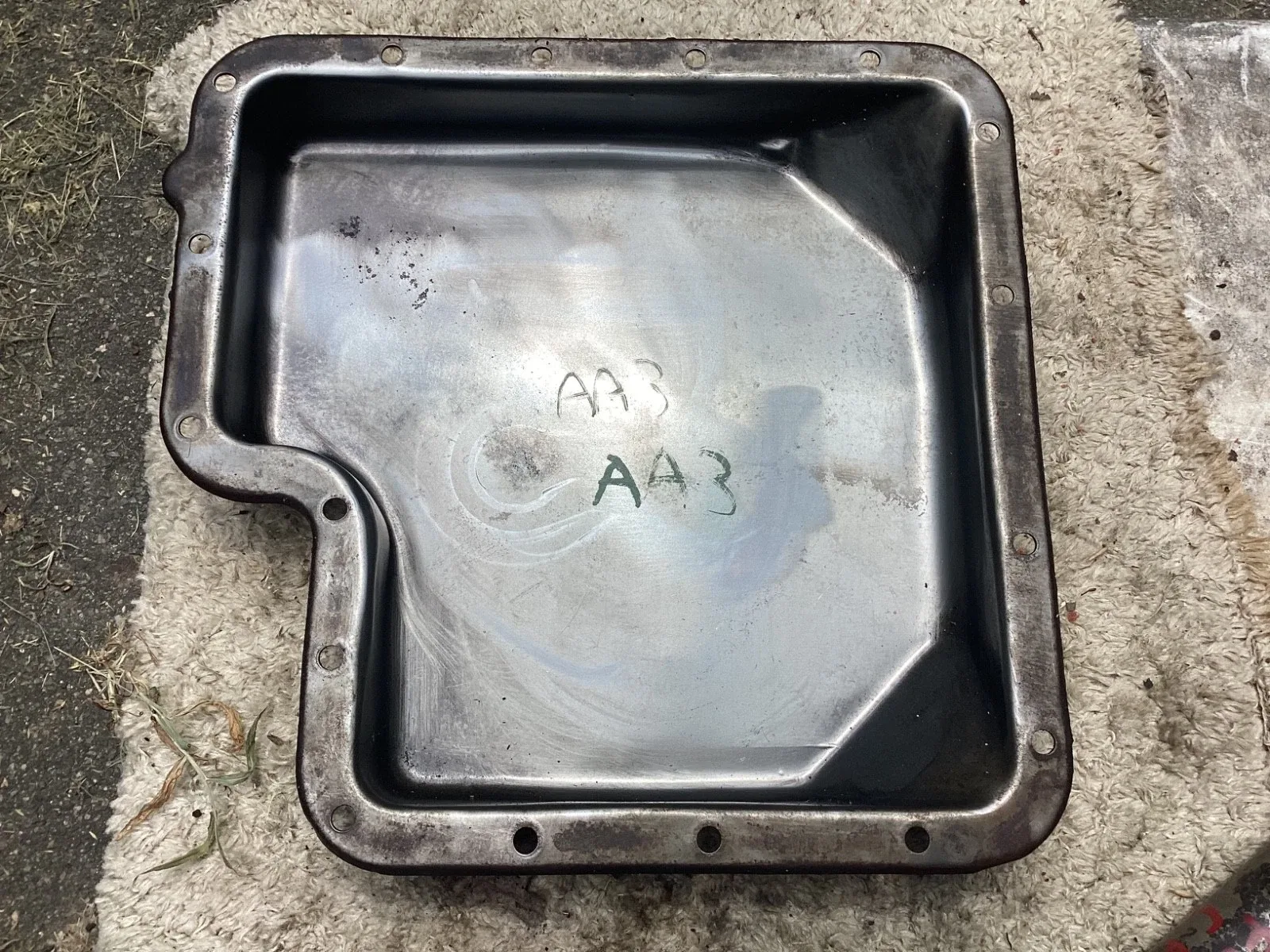OEM Used Ford C6          Oil Pan & Bolts      Free Shipping image 2