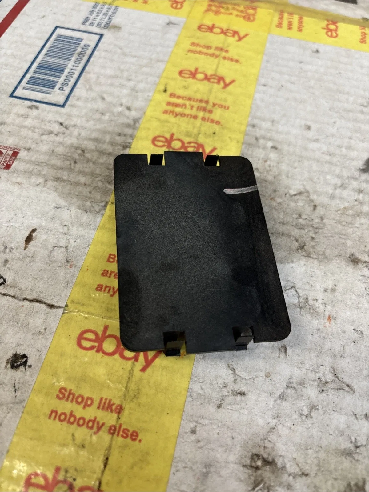 2011-2019 Dodge Journey 3.6L Automatic Transmission Oil Pan Cover Cap 04884904AB image 3