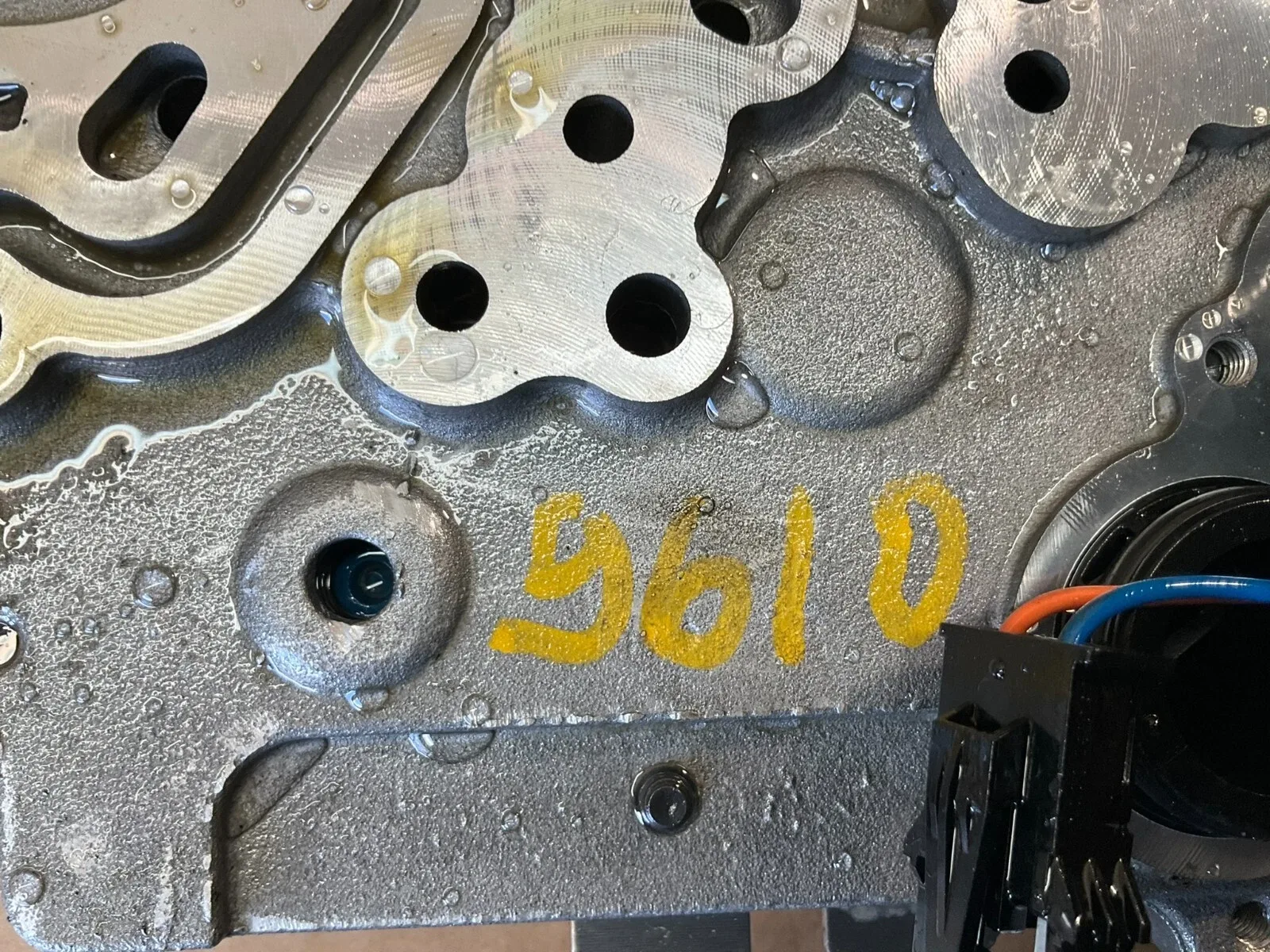 2014-2016 BMW F30 328i xDrive Sedan Valve Body (8-Speed) MPN 19730089838 image 3