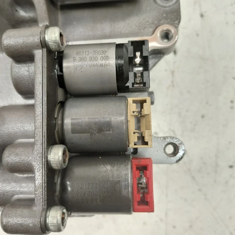 2019-2021 Hyundai Kona Automatic Transmission Valve Body — Part 981 image 3