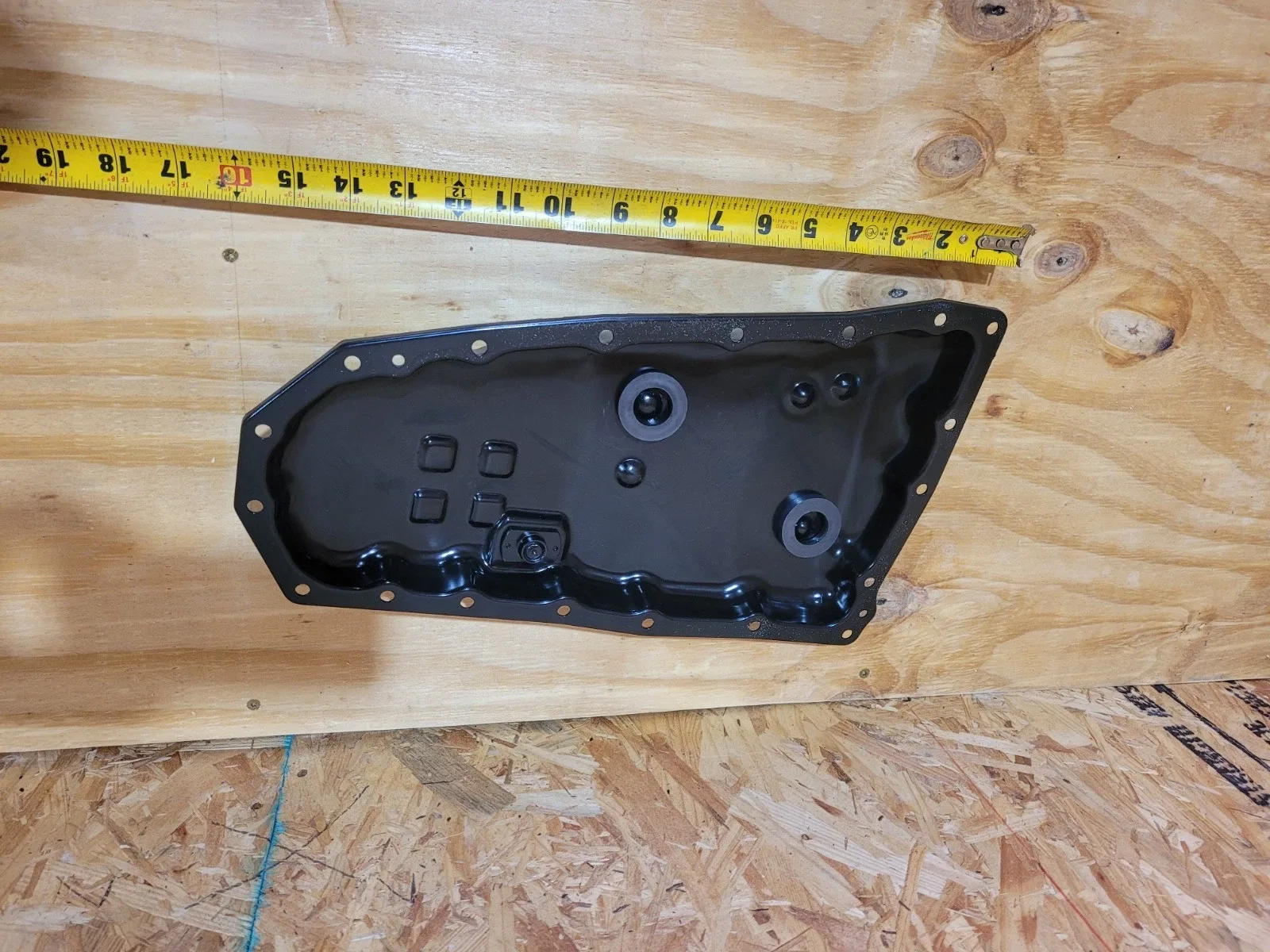 JF016E RE0F10D OIL PAN with BOLTS MAGNETS w/ DRAIN PLUG  Nissan Altima 2.5L image 4