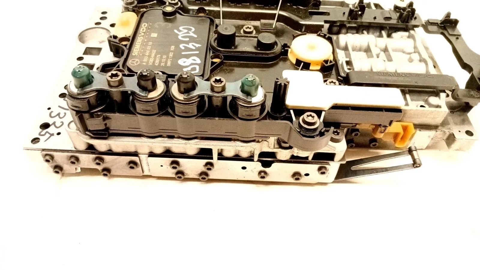 2011 Mercedes-Benz E-Class (E350) Mechatronic Transmission Valve Body R2202772001 image 2