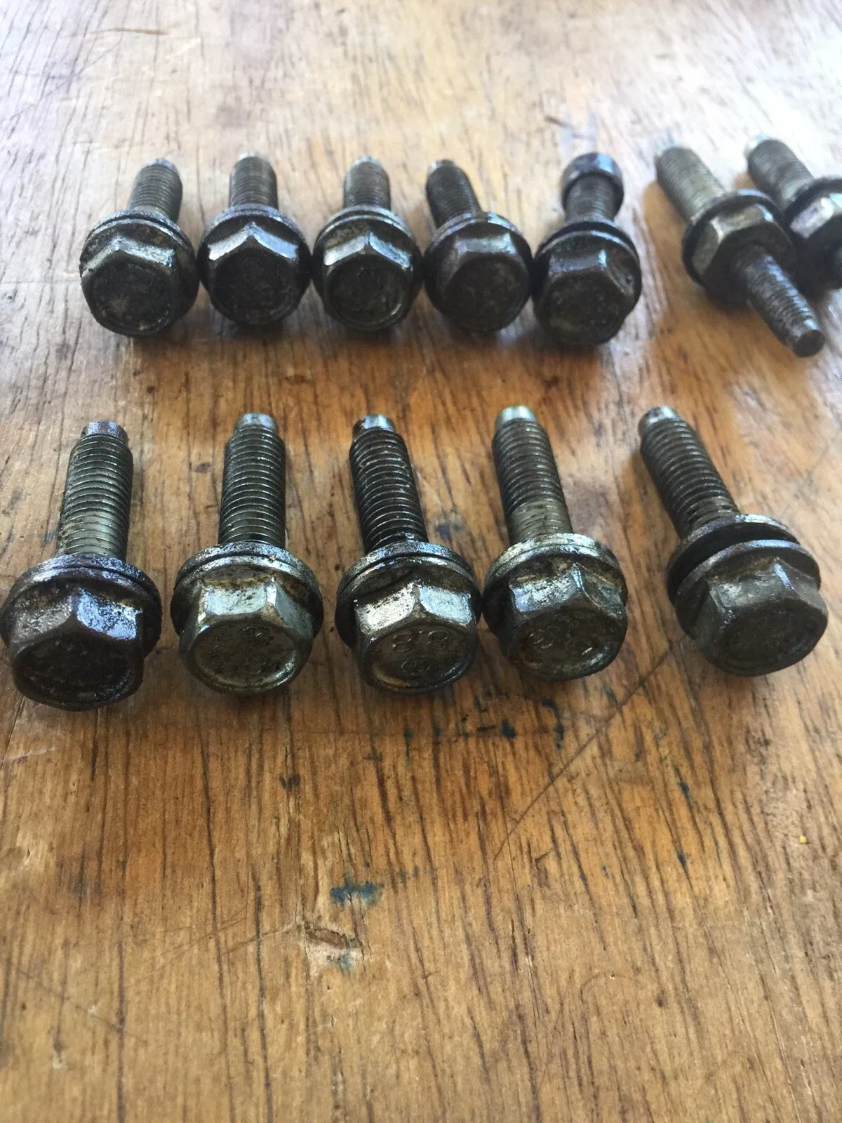 2007 Ford Escape 3.0L V6 Oil Pan Bolts image 3