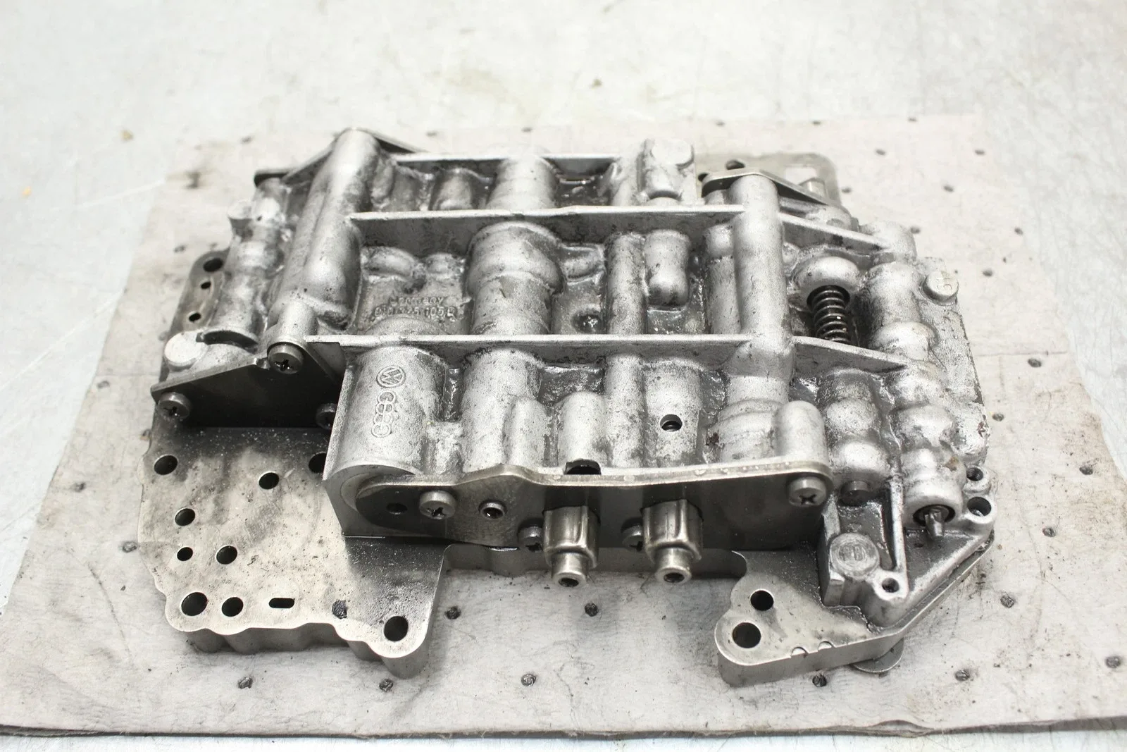 1983 Porsche 944 Tiptronic Automatic Valve Body 1060-427-135