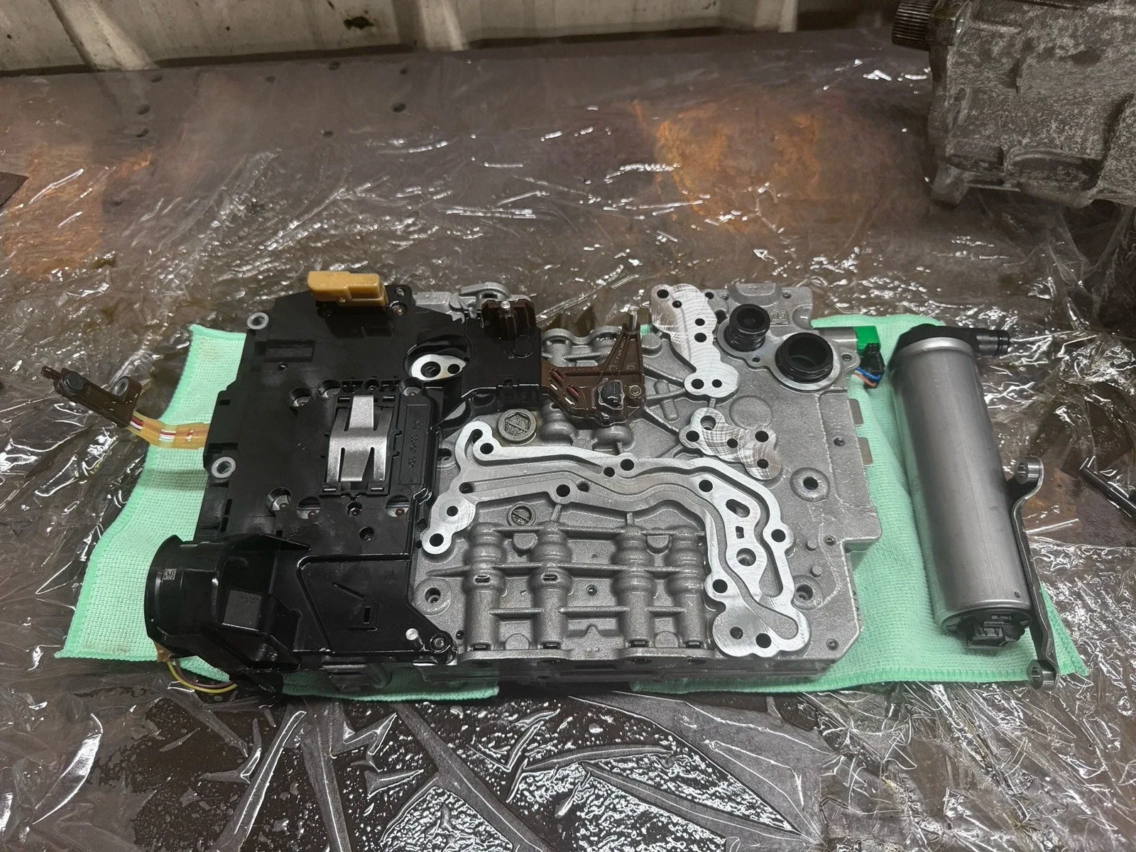 BMW Valve Body Mechatronic — Fits 228/328/335/428/435/528/535/X3 (2014 X3 2.0, 25K mi)