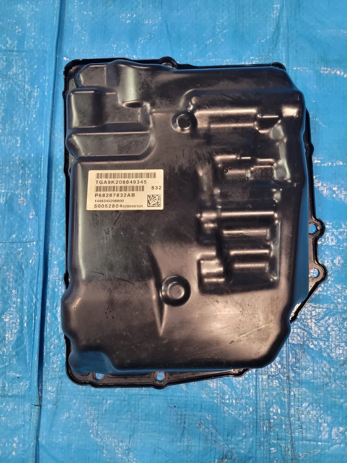 2017-2021 Jeep Compass 2.4L CVT Transmission Oil Pan OEM 68287832AB image 4