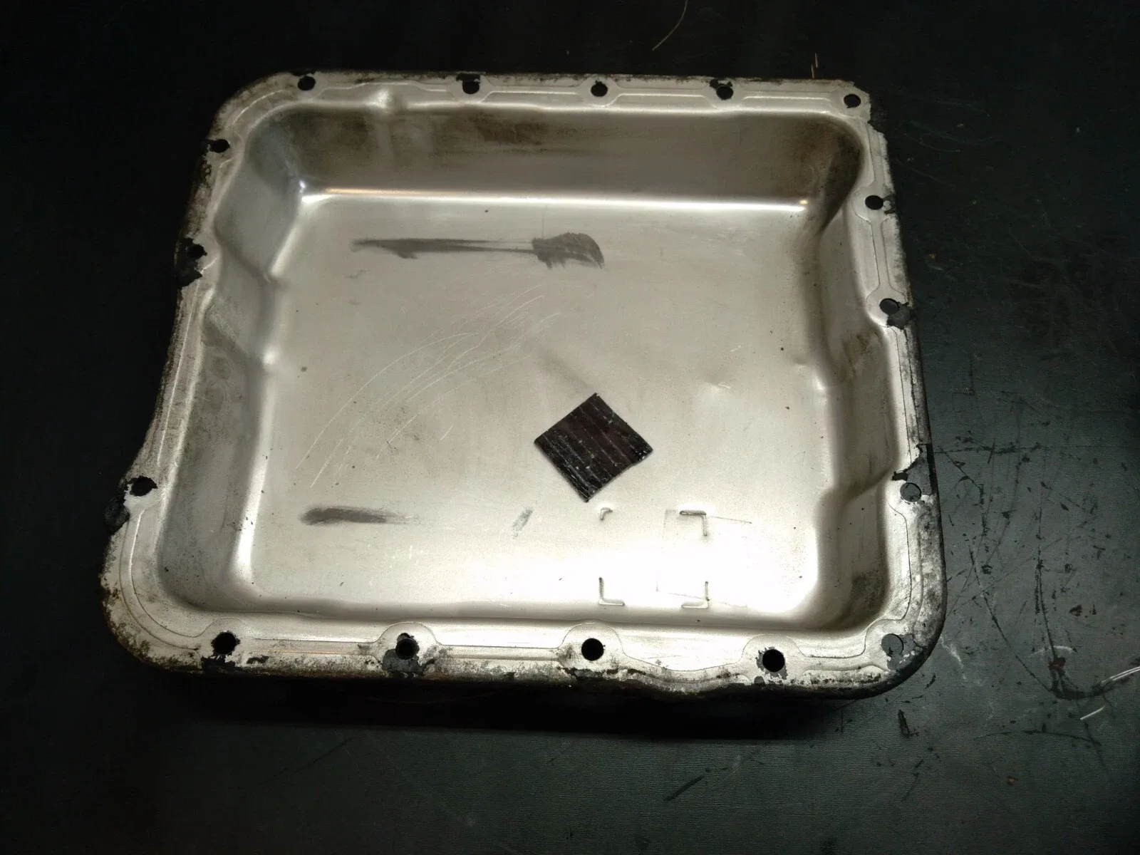 GM 700R4/4L60E AUTOMATIC TRANSMISSION OIL PAN CHEVROLET  16 HOLES 2 1/4 DEEP image 2