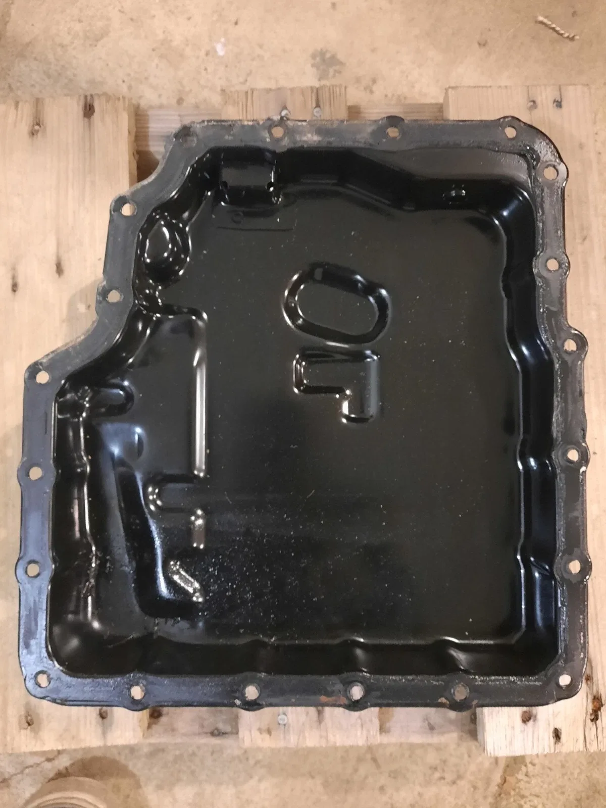 Jaguar X Type Transmission oil Pan image 2