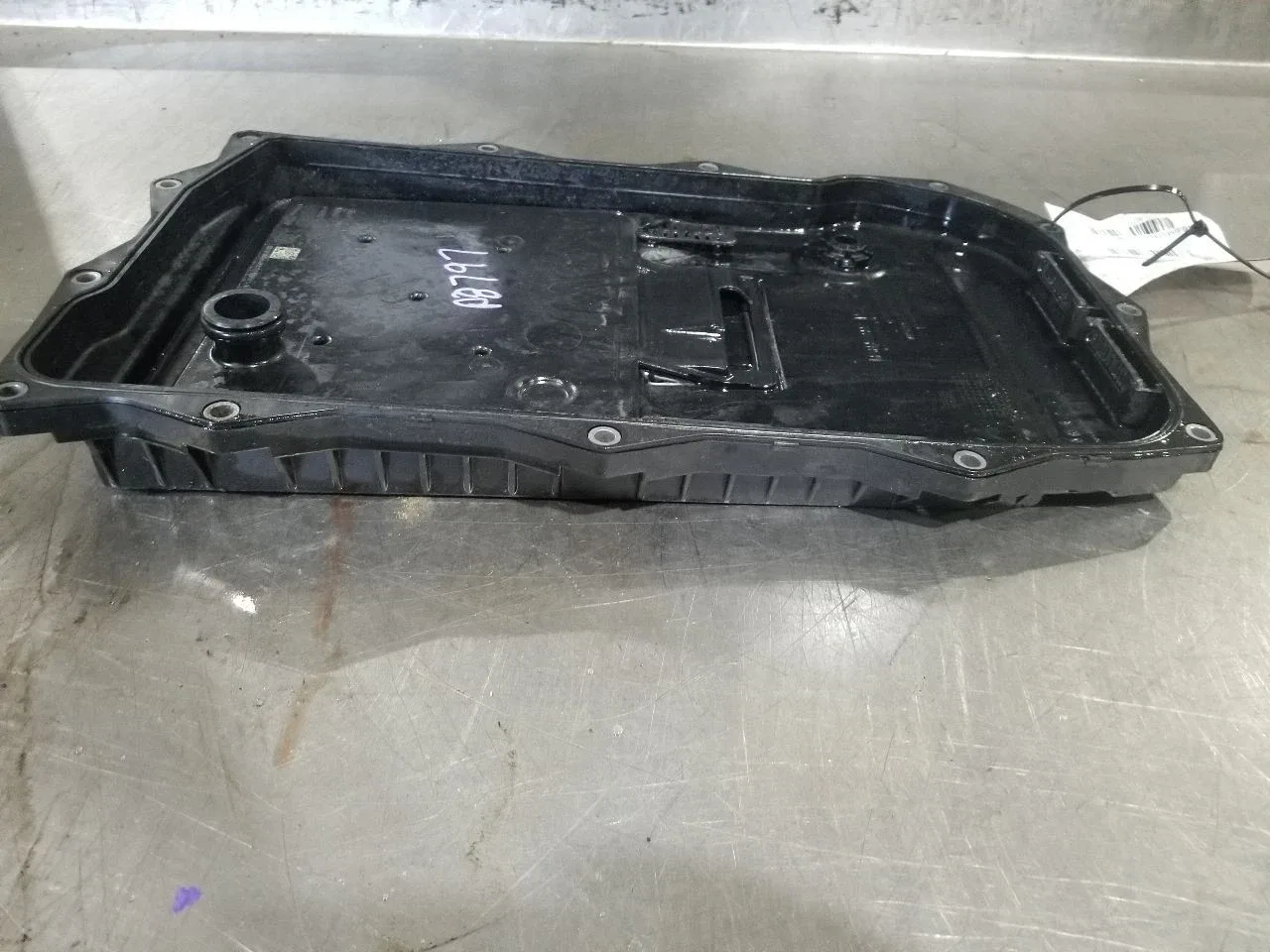 2015 BMW X3 Transmission Fluid Pan image 4