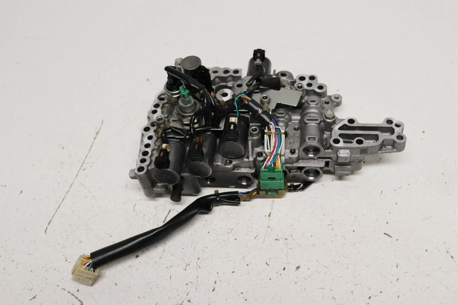 2019 Nissan Rogue Automatic Transmission Valve Body OEM P/N 19B1802 image 2
