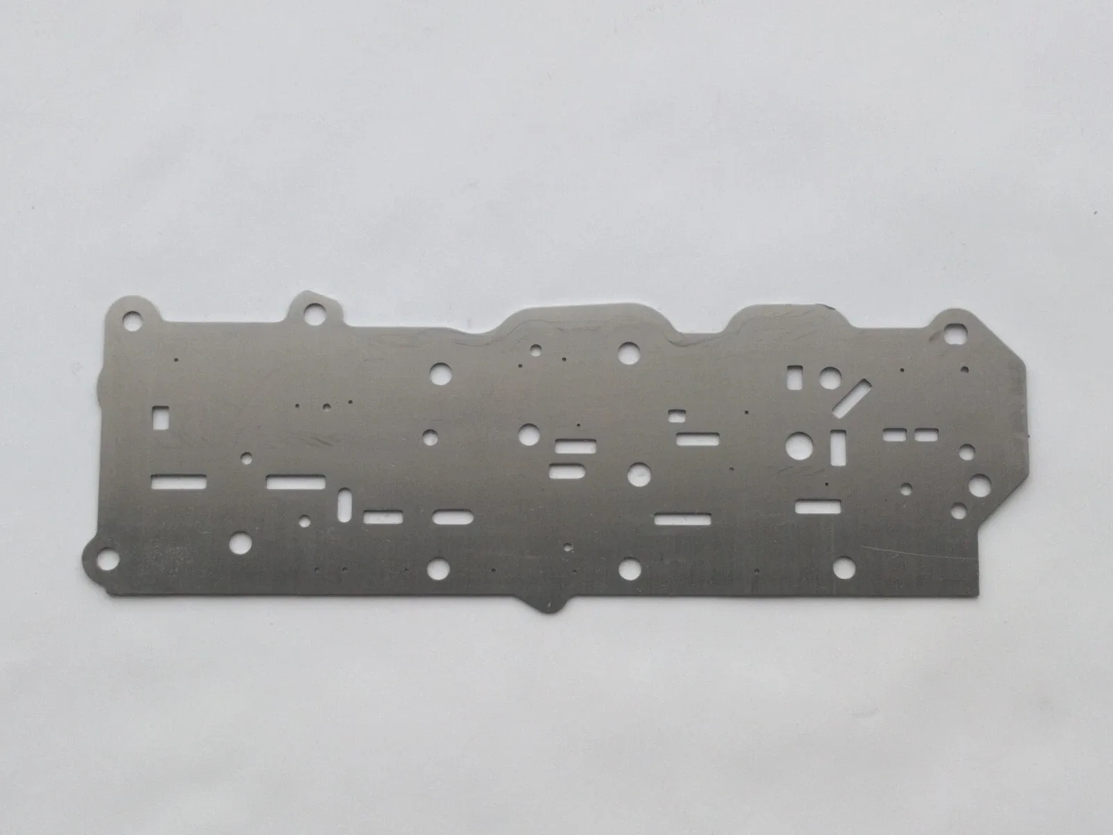 ZF 5HP-24A Valve Body Intermediate Sheet – MPN 1058327066 (BMW/Audi) image 2