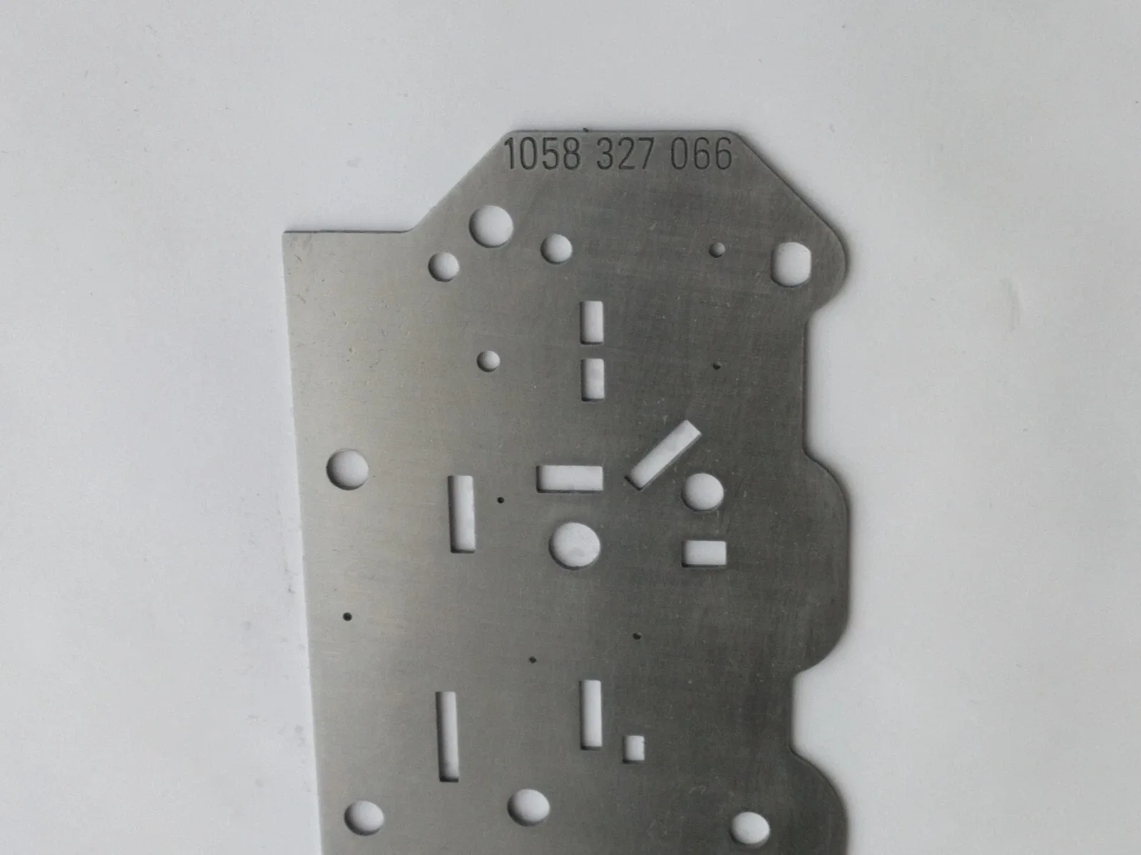 ZF 5HP-24A Valve Body Intermediate Sheet – MPN 1058327066 (BMW/Audi) image 3