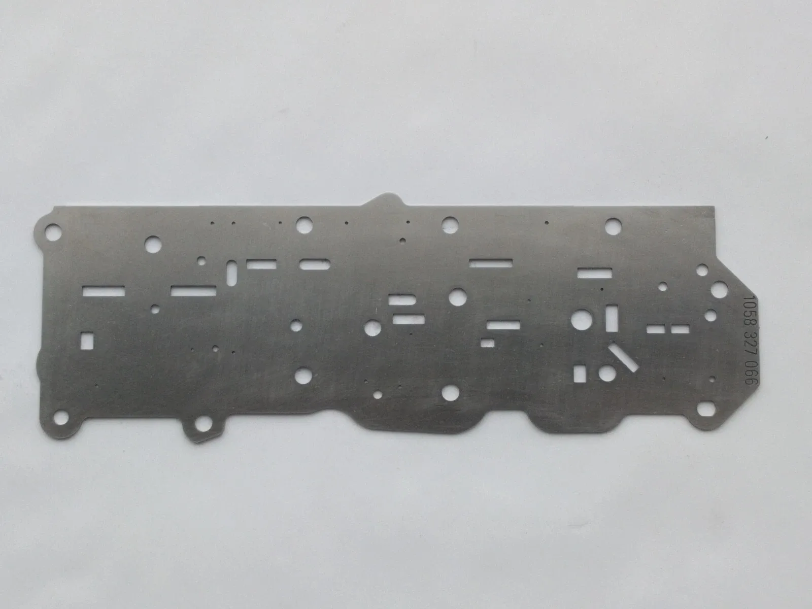 ZF 5HP-24A Valve Body Intermediate Sheet – MPN 1058327066 (BMW/Audi)