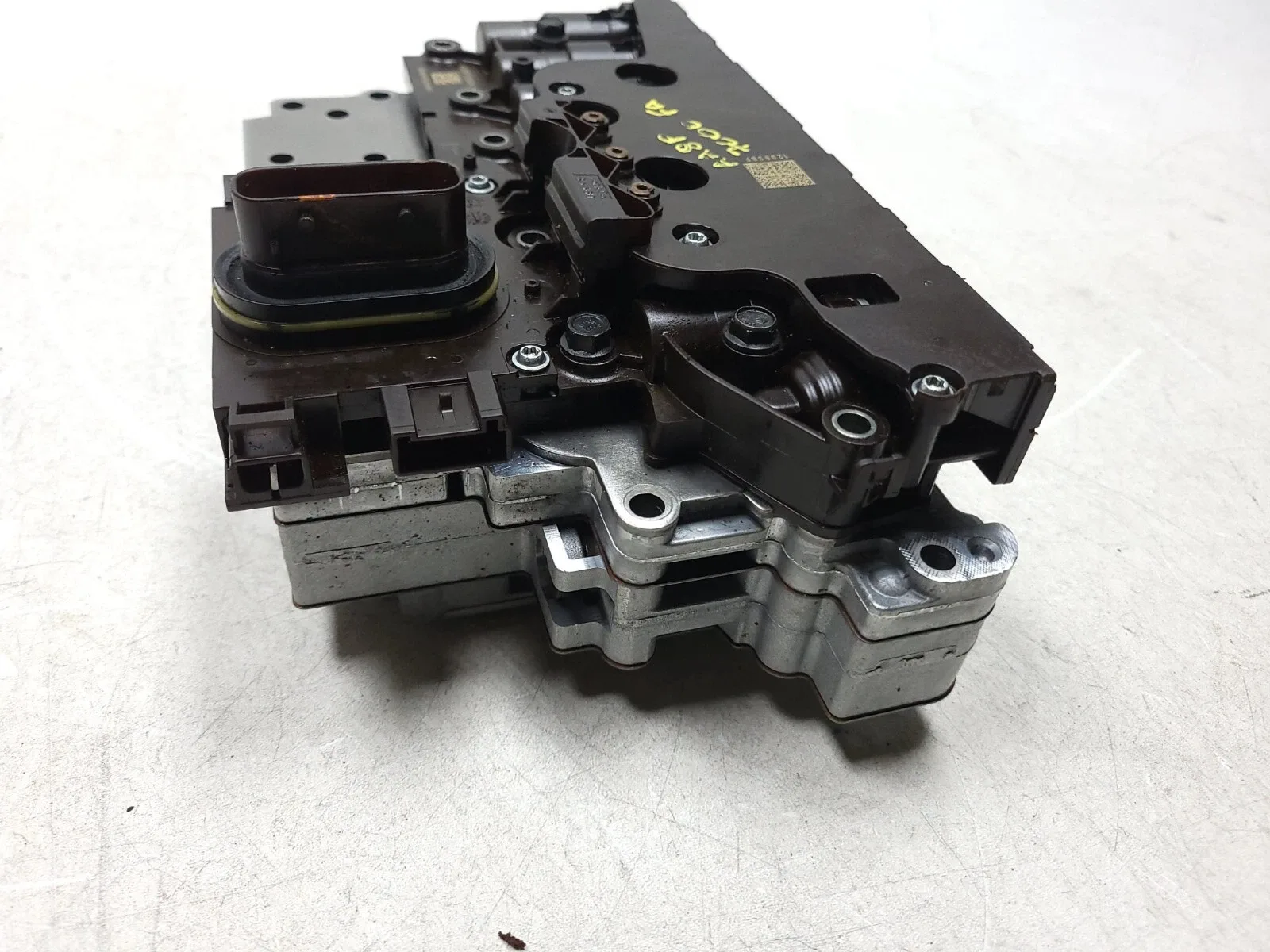 2009-2012 Lincoln MKS Valve Body (Automatic) MPN AA8F-7000-FA image 2