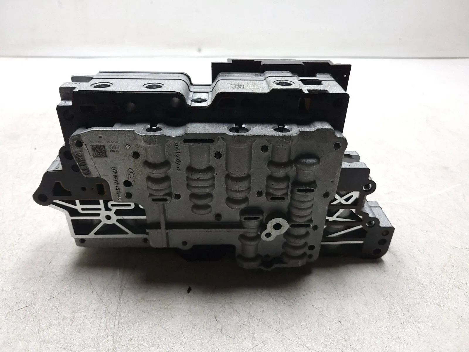 2009-2012 Lincoln MKS Valve Body (Automatic) MPN AA8F-7000-FA image 4
